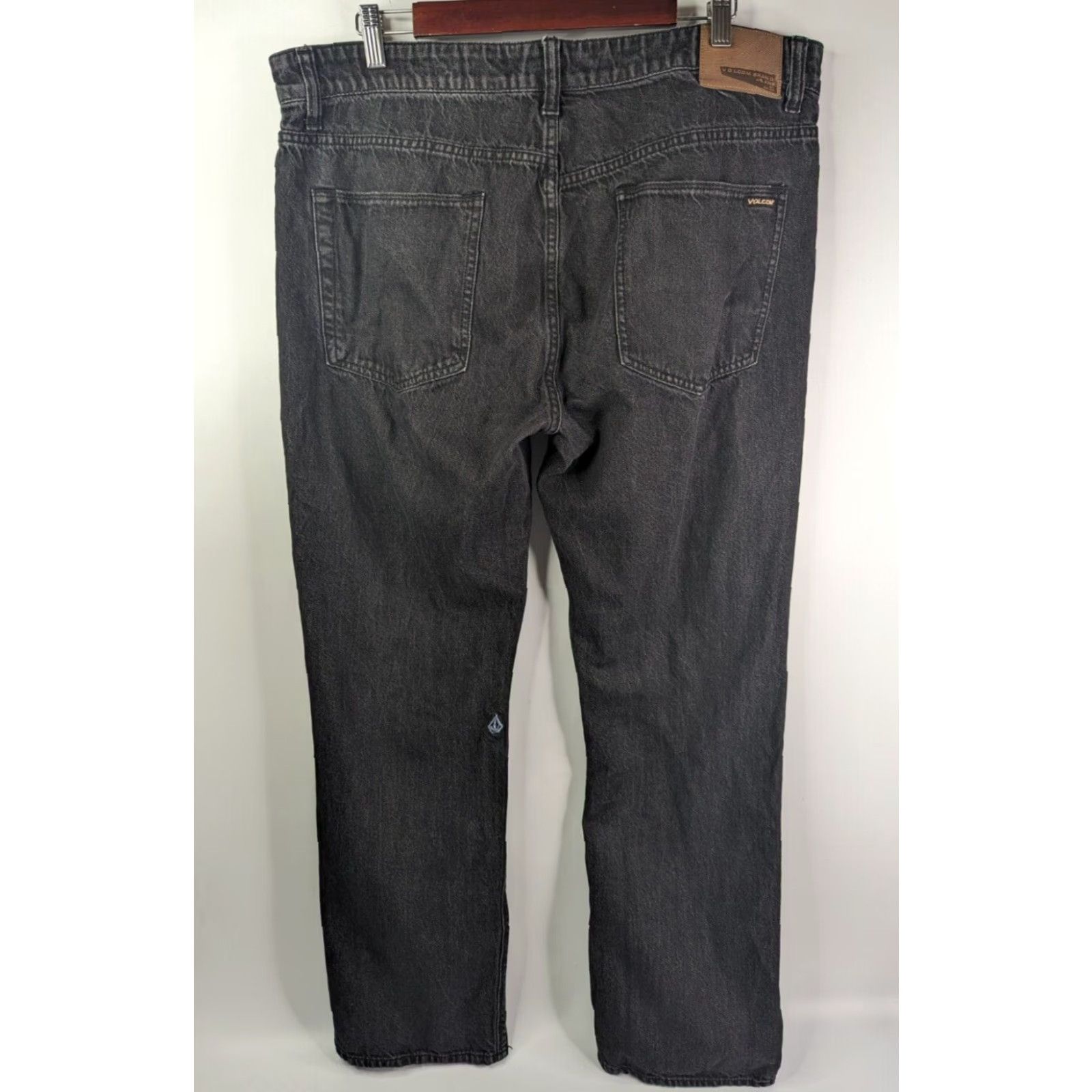 Volcom Volcom Solver Jeans Straight Men 38 Black Mid Rise 5-Pocket Denim Shirt? Size US 38 / EU 54 - 4 Thumbnail