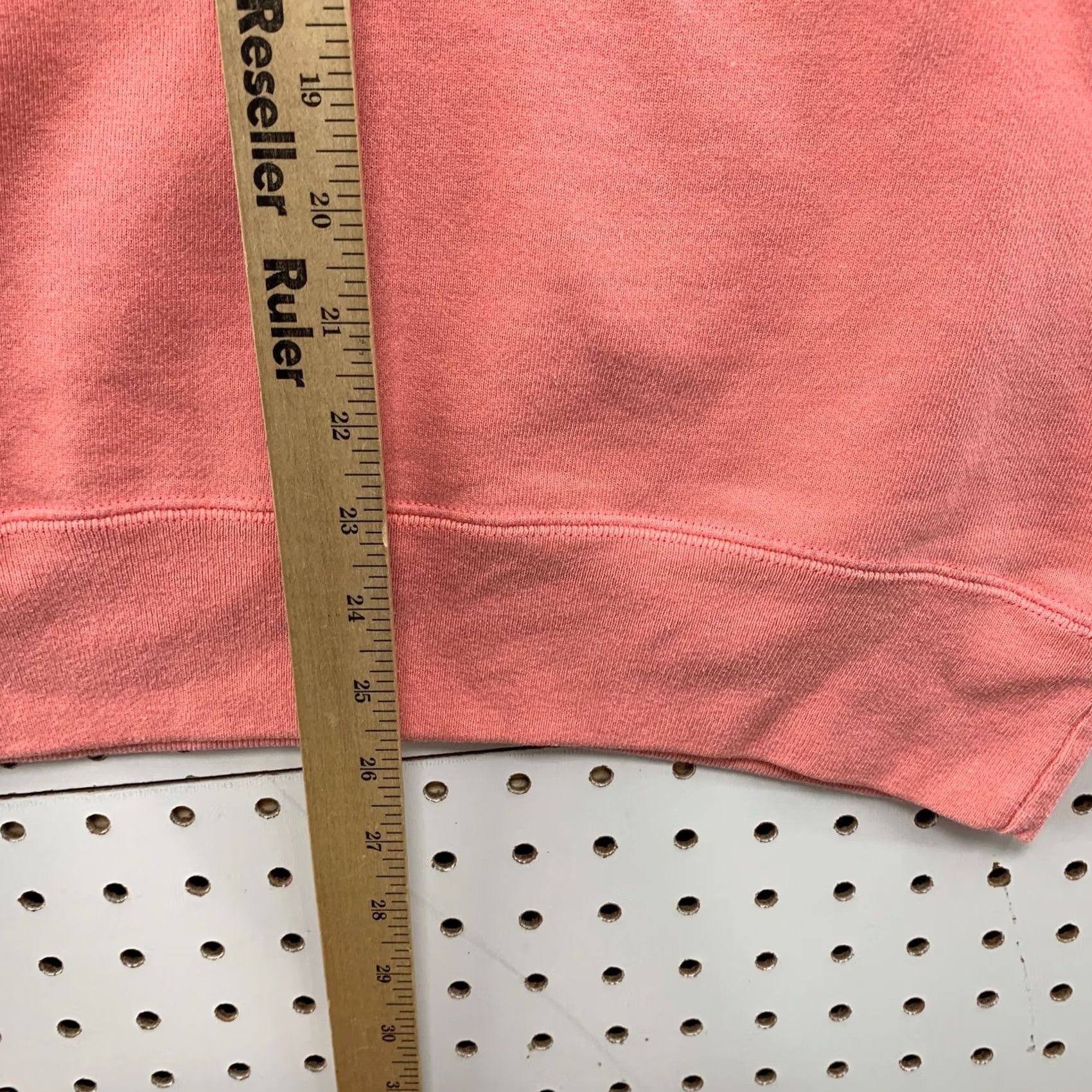 Vintage VINTAGE Hilton Head Sweatshirt Men Large Pink 90s Embroidered Crewneck USA 22x26 Size US L / EU 52-54 / 3 - 5 Thumbnail