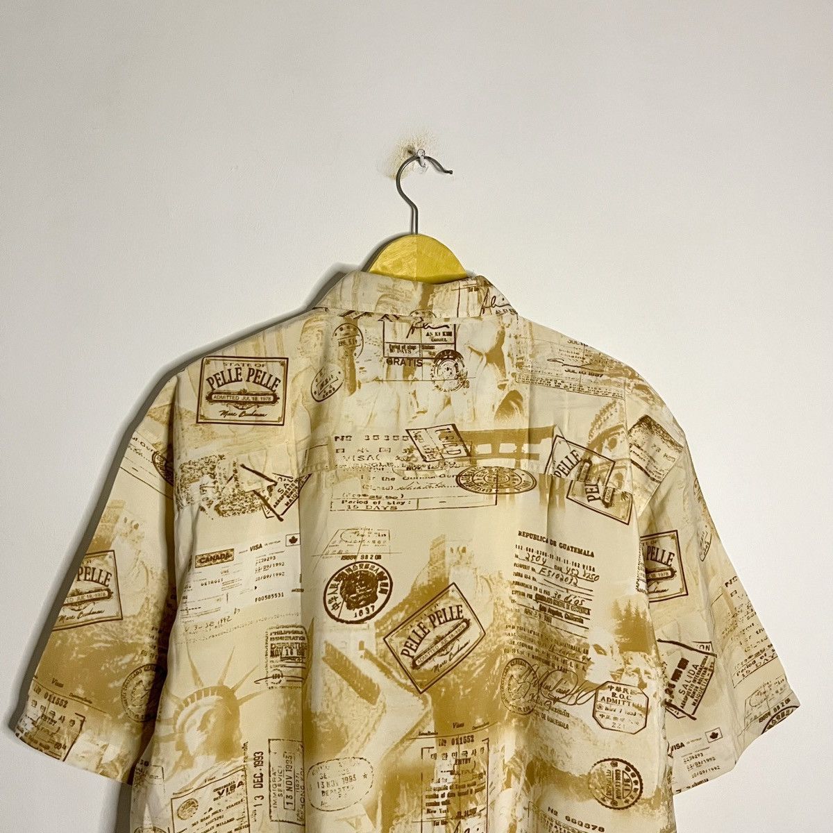 Pelle Pelle Pelle Pelle Newspaper Print Button Up Shirt Vintage 90s Size US XL / EU 56 / 4 - 6 Thumbnail