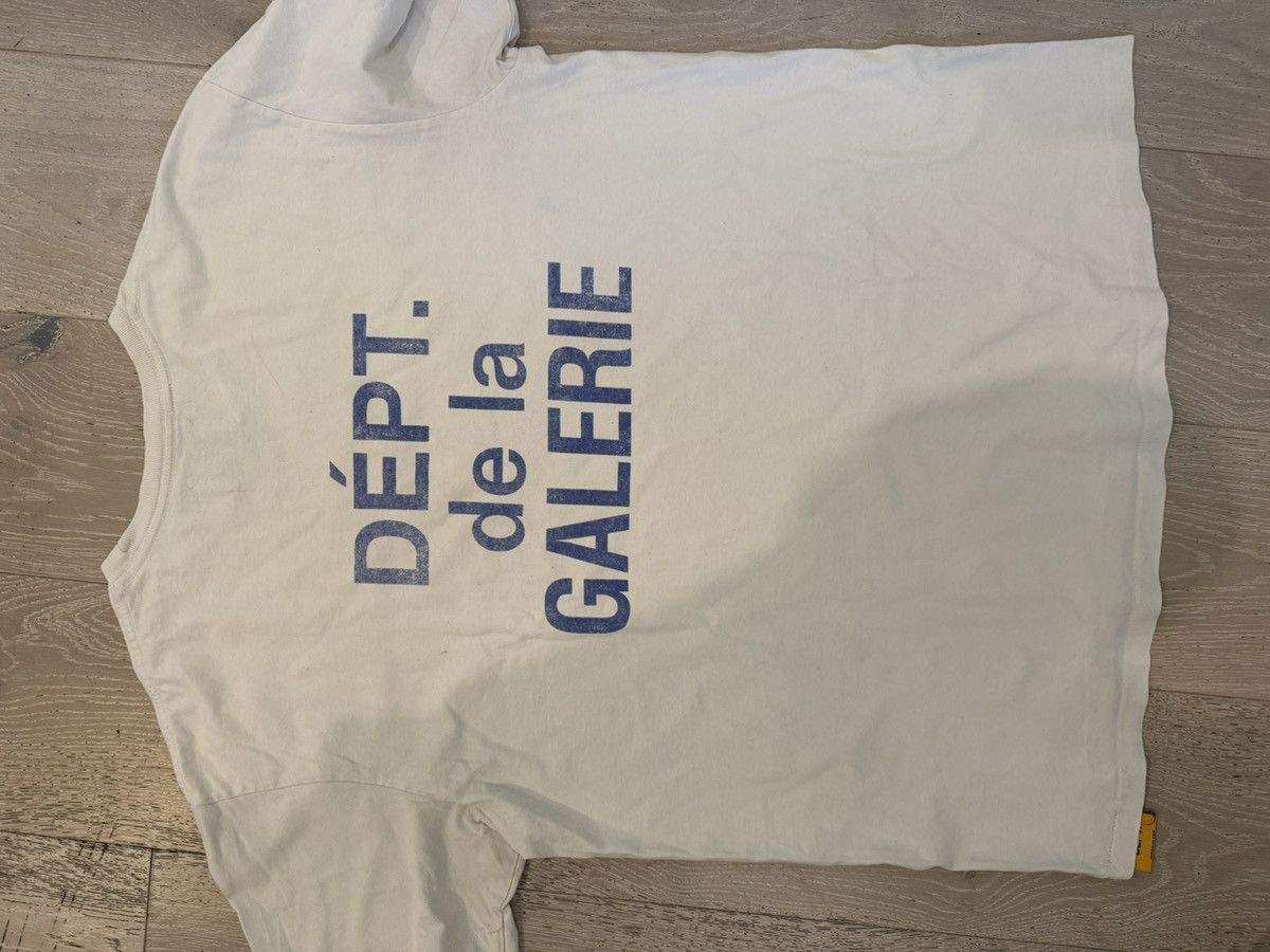 Gallery Dept. Gallery Dept Tee cream on blue Size US L / EU 52-54 / 3 - 5 Thumbnail