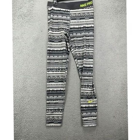 Nike Nike Pro Pants Leggings Womens Large Dri-Fit Black White Geometric Hyper Warm 30In Inseam Size 28W Ankle Cross Training Gym Running Activewear Size 36" / US 14 / IT 50 - 2 Thumbnail