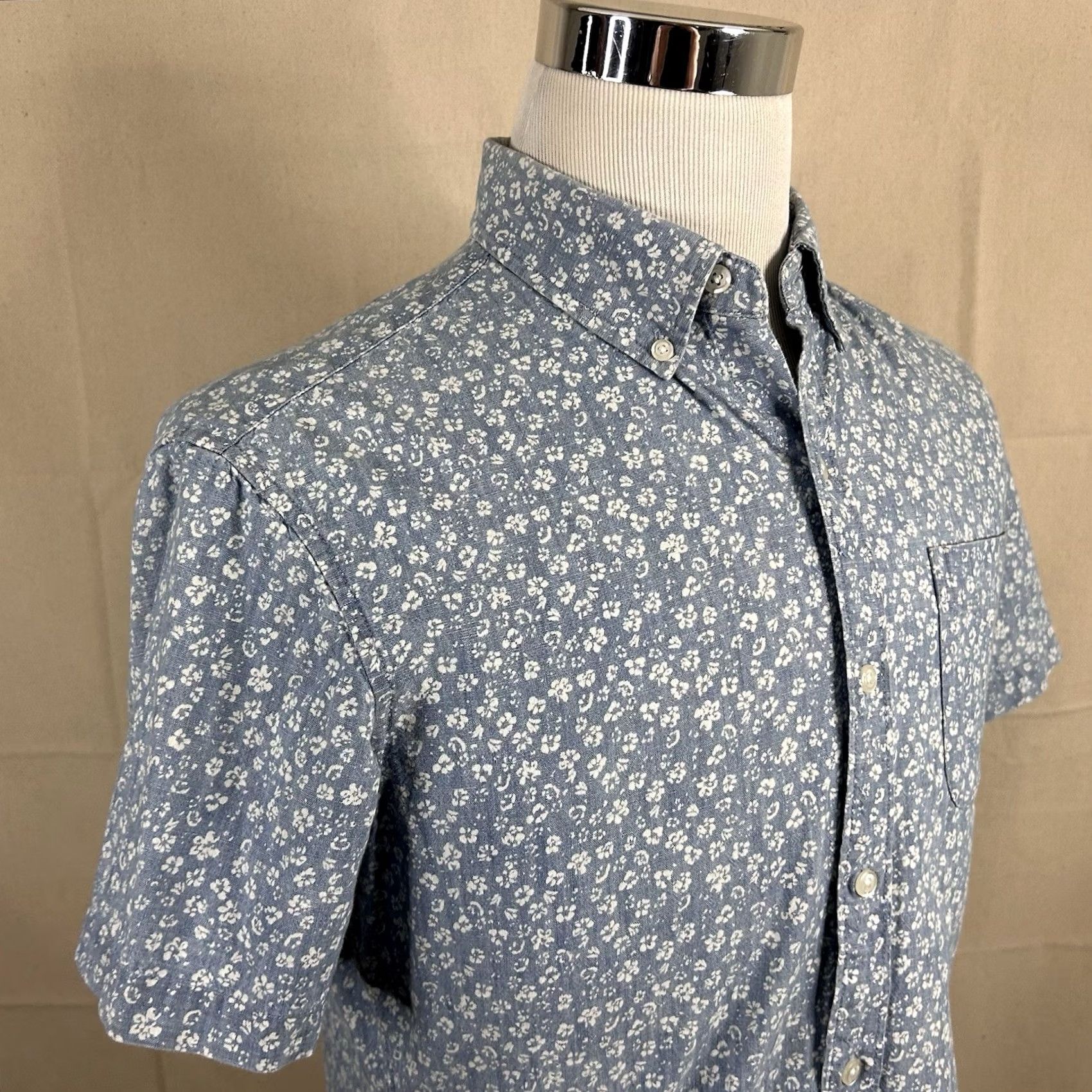 Bonobos Bonobos Slim Fit Chambray Shirt Floral Blue White Cotton Button Down Shirt Men M Size US M / EU 48-50 / 2 - 2 Thumbnail