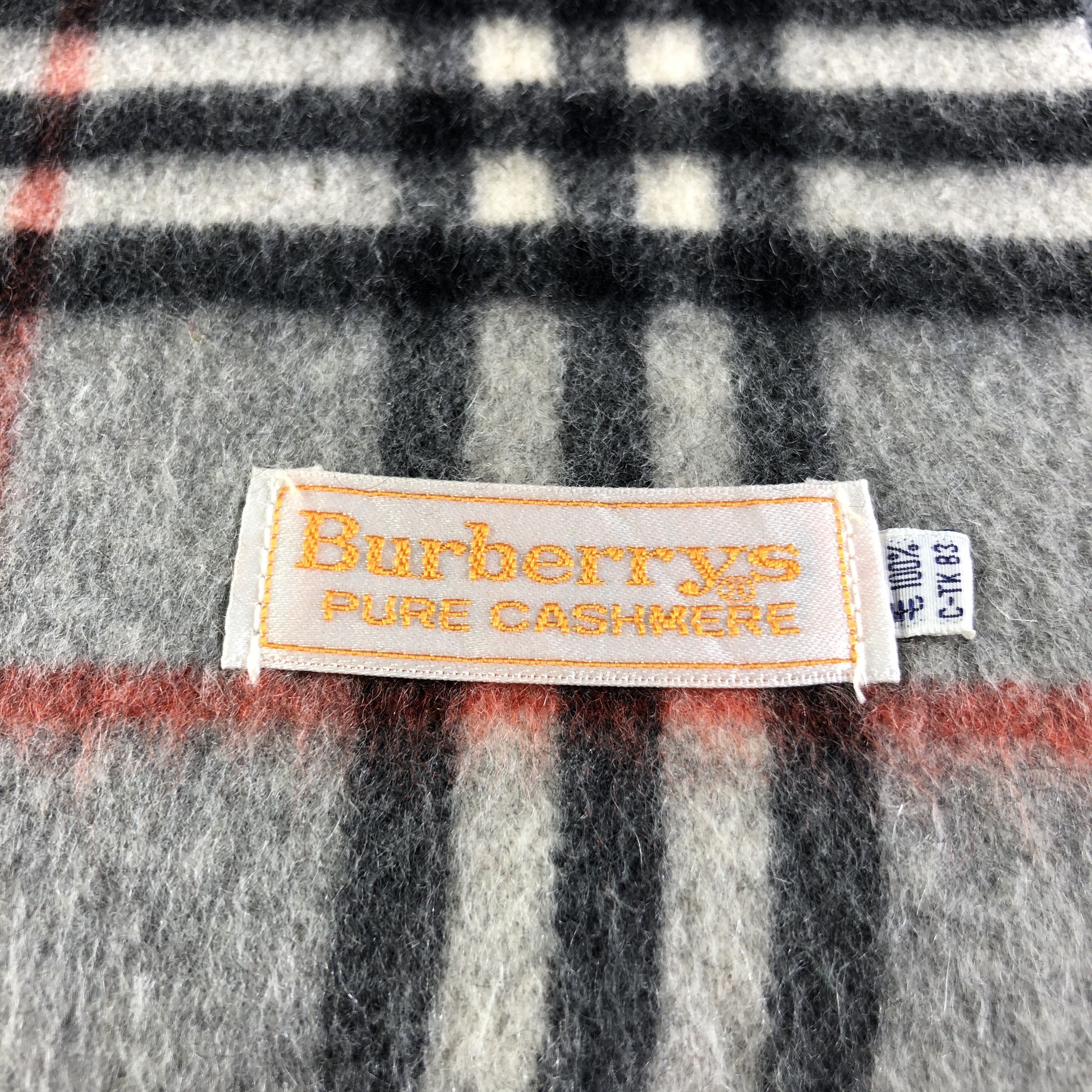 Burberry Burberry Nova Check Cashmere Scarf Muffler V2690 Size ONE SIZE - 4 Thumbnail