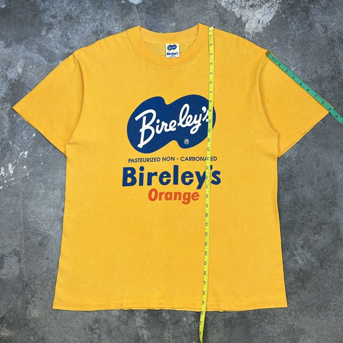 Vintage 1990s Bireley’s Orange Size US L / EU 52-54 / 3 - 13 Thumbnail