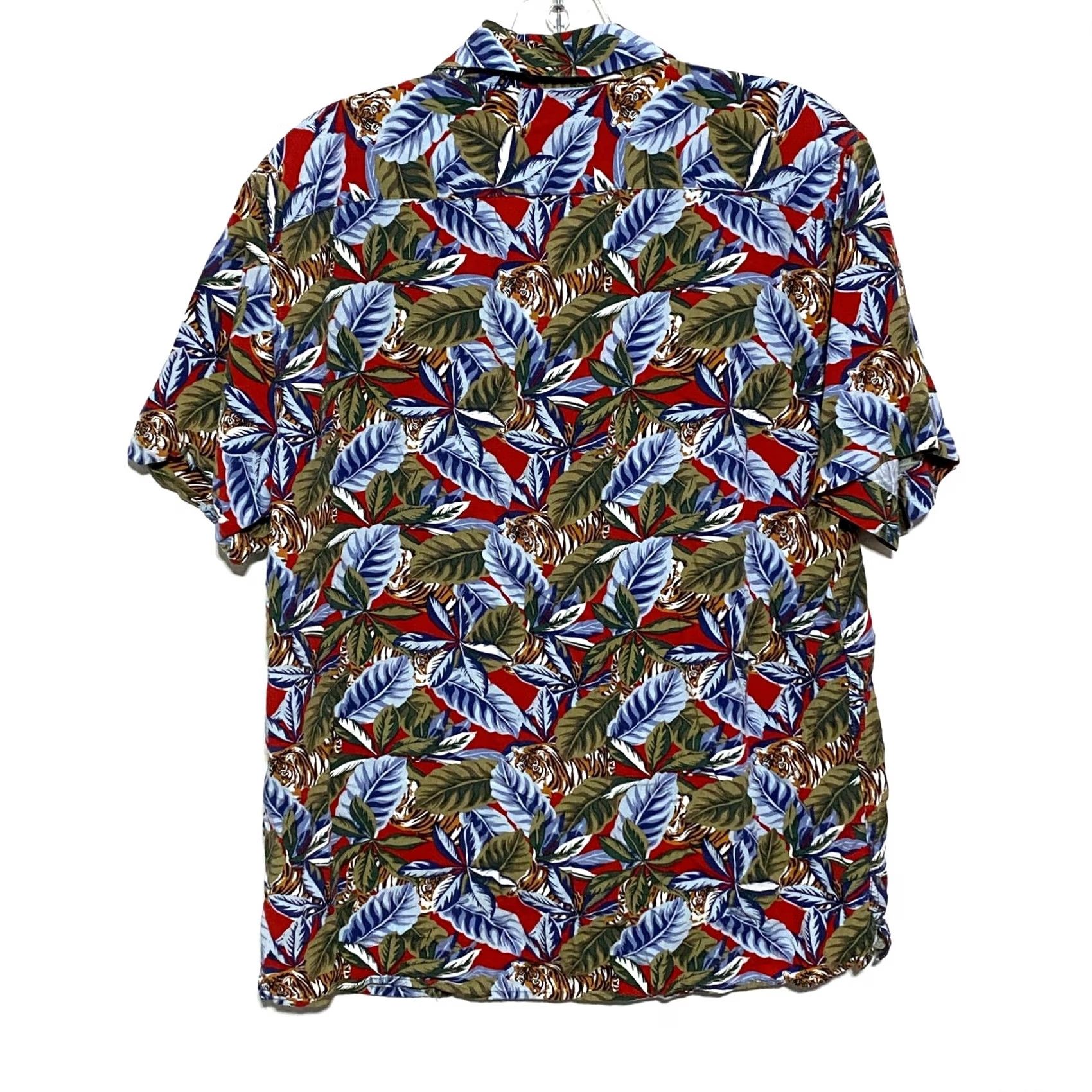 Banana Republic Banana Republic Slim Fit Tiger Jungle Print Button Shirt Mens M Tropical Safari Short Sleeve Button-Down Casual Travel Workwear Size US M / EU 48-50 / 2 - 3 Thumbnail