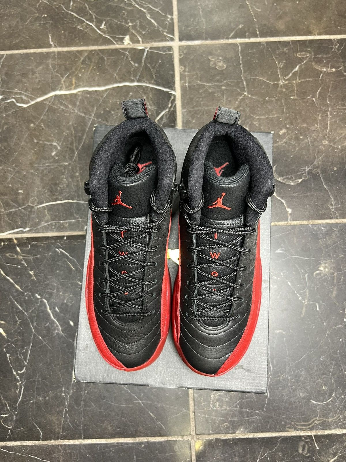 Jordan Brand Jordan Flu Game 12s (2016) DS GS 7Y! Size US 7 / EU 40 - 5 Thumbnail