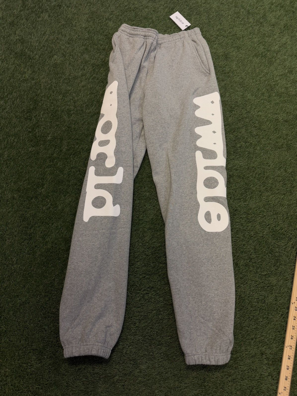 Sp5der Sp5der Worldwide Grey Beluga Size XS (NEW) Size US 28 / EU 44 - 1 Thumbnail