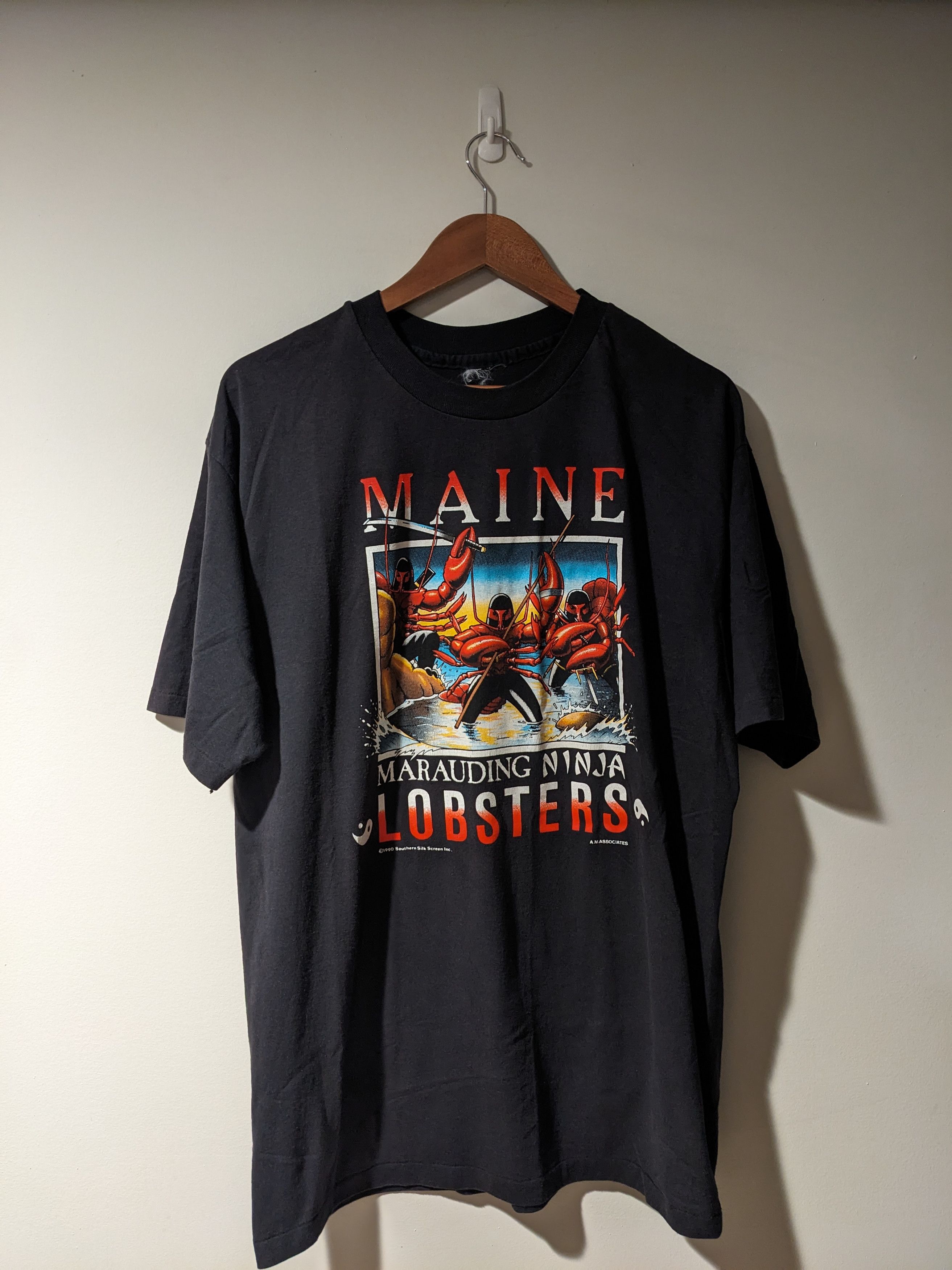 Vintage Vintage 1990 Maine Marauding Ninja Lobsters Animal T-Shirt Size US XL / EU 56 / 4 - 1 Thumbnail