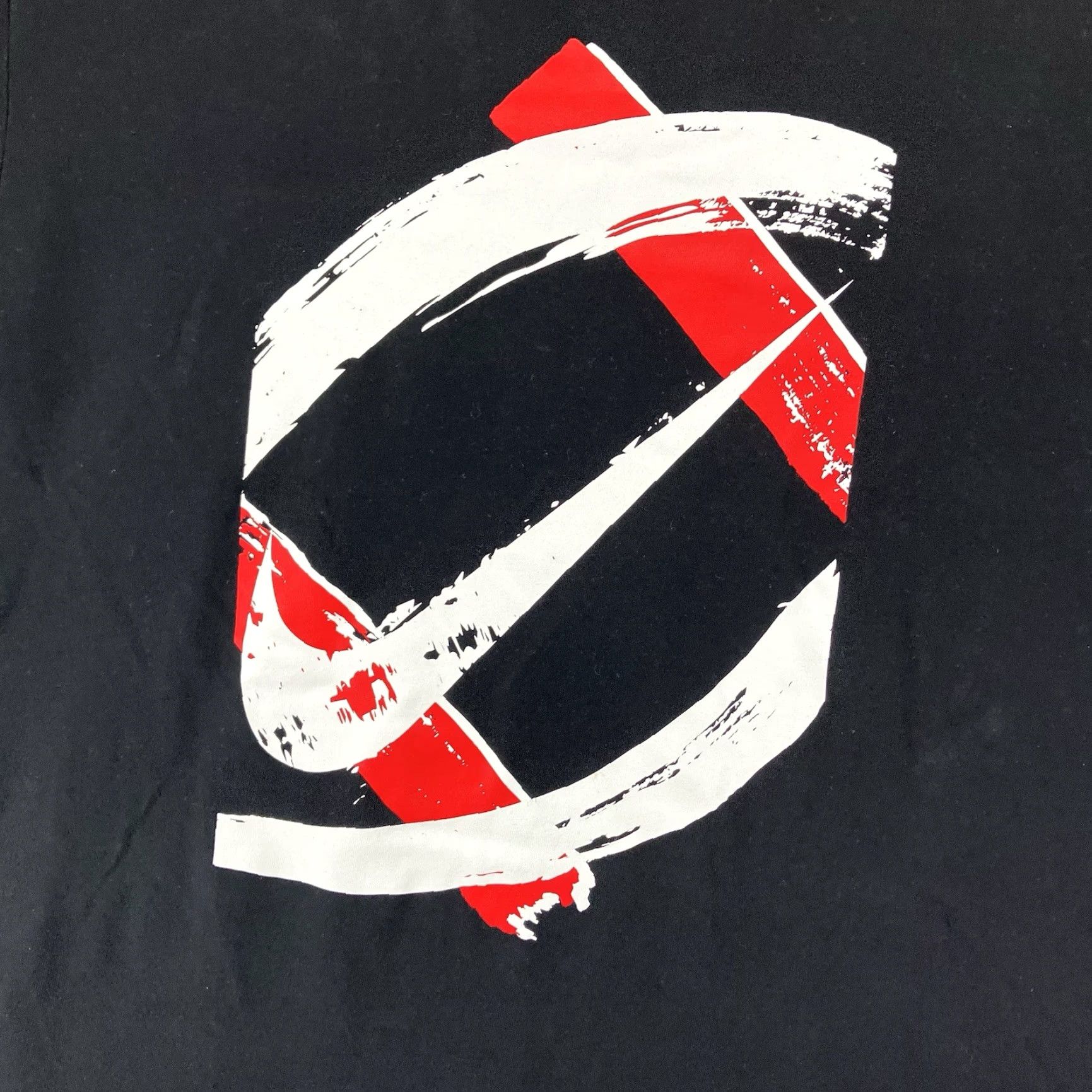 Nike Nike Dri-Fit T-Shirt Mens Large Black Short Sleeve Front Red & White Graphic Size US L / EU 52-54 / 3 - 3 Thumbnail