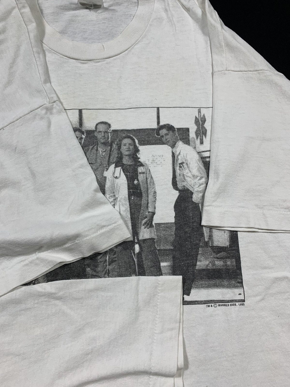 Vintage Vintage er Promo Movie Tee Size US L / EU 52-54 / 3 - 5 Thumbnail