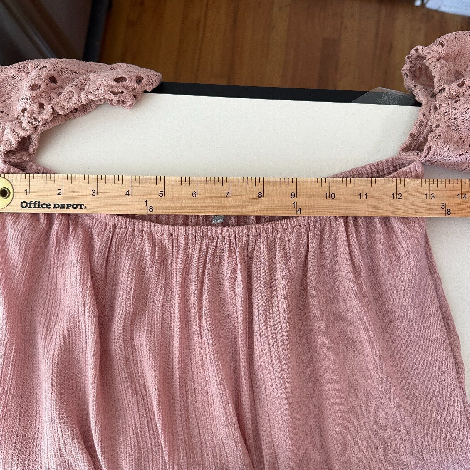 Other Charlotte Russe Dusty Pink Off Shoulder Eyelet Crop Blouse S Size S / US 4 / IT 40 - 11 Thumbnail