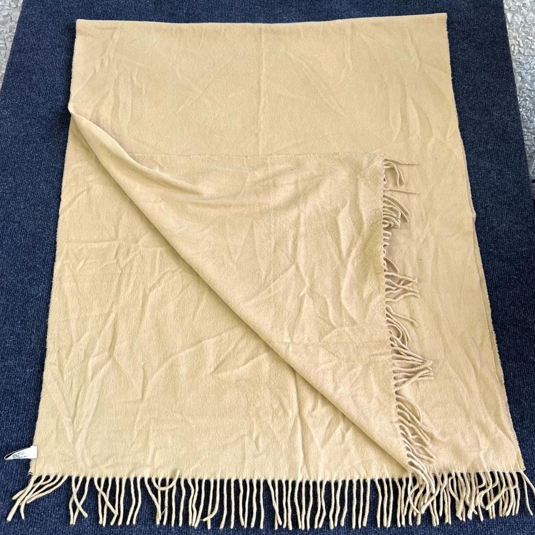 Vintage VINTAGE Amanda Smith Scarf Shawl Wrap Womens One Size Beige Fringe Acrylic Made In Italy Size ONE SIZE - 3 Thumbnail