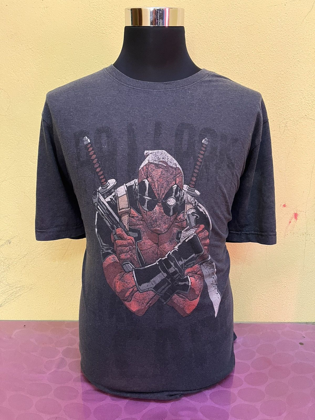 Marvel Comics Deadpool Marvel Tshirt Size US XL / EU 56 / 4 - 1 Thumbnail