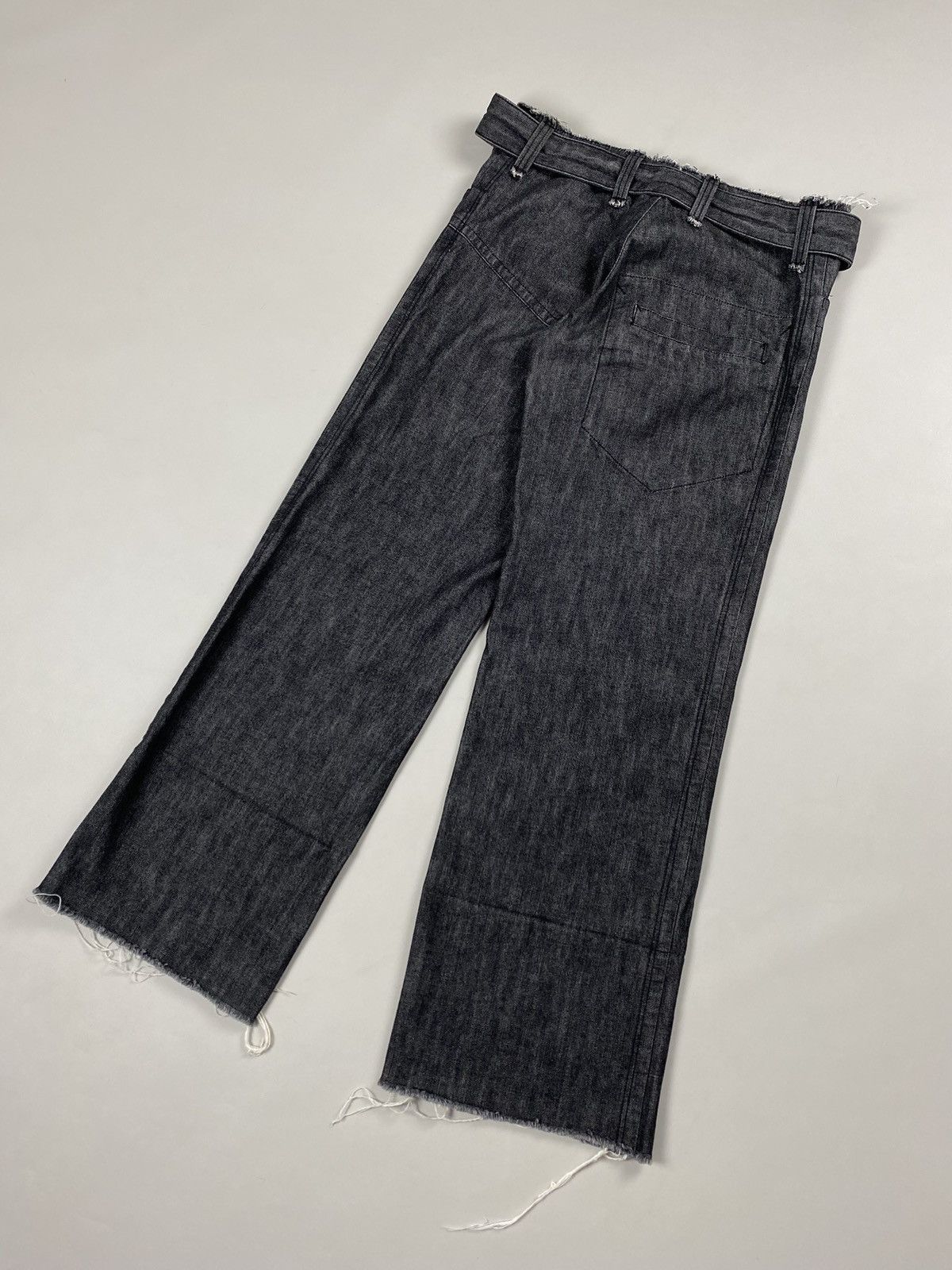 Yohji Yamamoto Yohji Yamamoto Femme Belted Wide Leg Low Rise Cut Jeans Size 26" / US 2 / IT 38 - 22 Thumbnail
