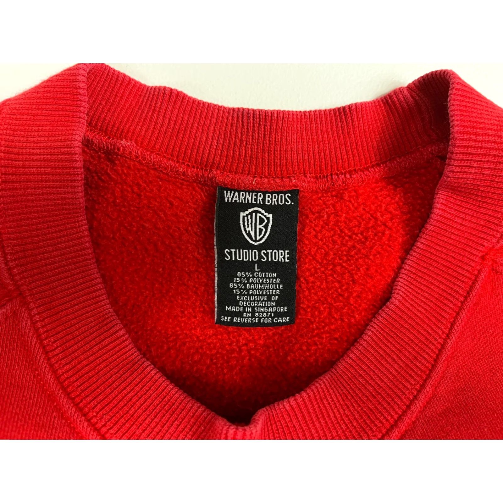 Vintage VINTAGE Warner Bros. Studio Store Sweatshirt Unisex Adult 1997 Crew Neck Red 85% Cotton 15% Polyester Cartoon 90s USA Crewneck Sweatshirt Mens Womens Size US L / EU 52-54 / 3 - 4 Thumbnail