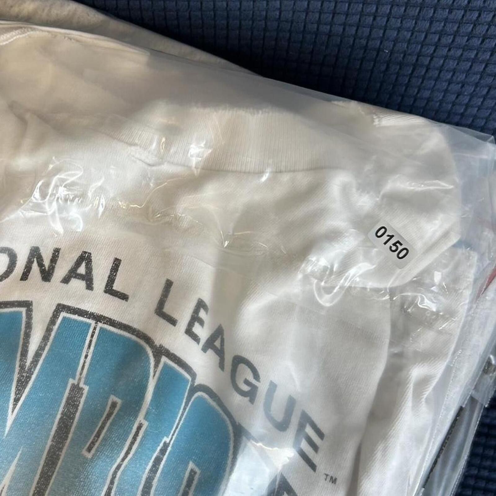 MLB Vintage Florida Marlins MLB 1997 Baseball t shirt L Size US L / EU 52-54 / 3 - 8 Thumbnail