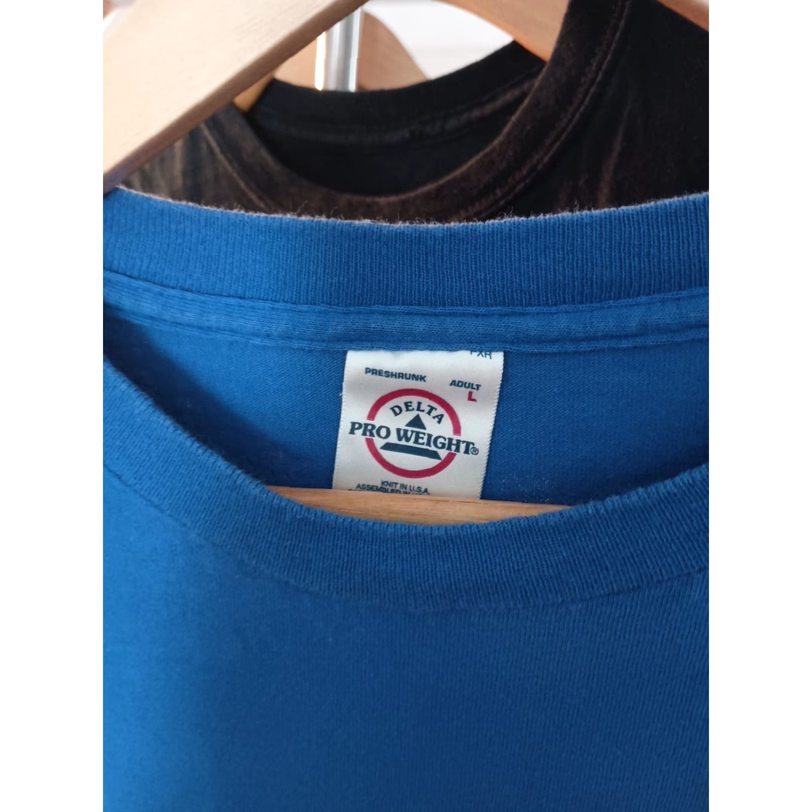 Delta VINTAGE Marvel Captain America Shield T-shirt Men L Blue Delta Regular Size T-Shirt Captain America Mens Size US L / EU 52-54 / 3 - 2 Thumbnail