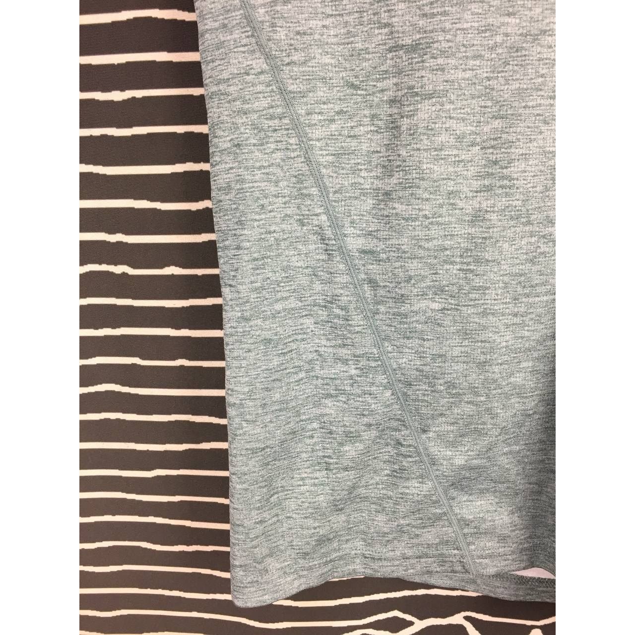 Japanese Brand × Vintage Find-Out Small Logo Move Active Athleticwear Tee Size US L / EU 52-54 / 3 - 4 Thumbnail