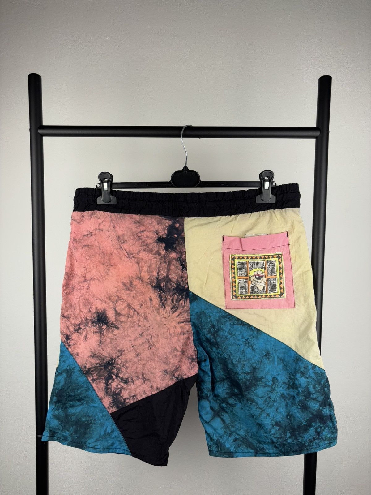 Other Bermuda Triangle crazy shorts size M Size US 32 / EU 48 - 2 Thumbnail