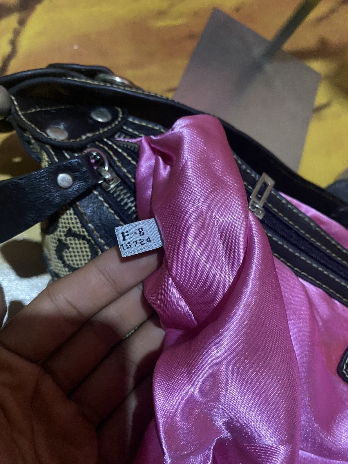 Guess Vintage Guess Size ONE SIZE - 9 Thumbnail