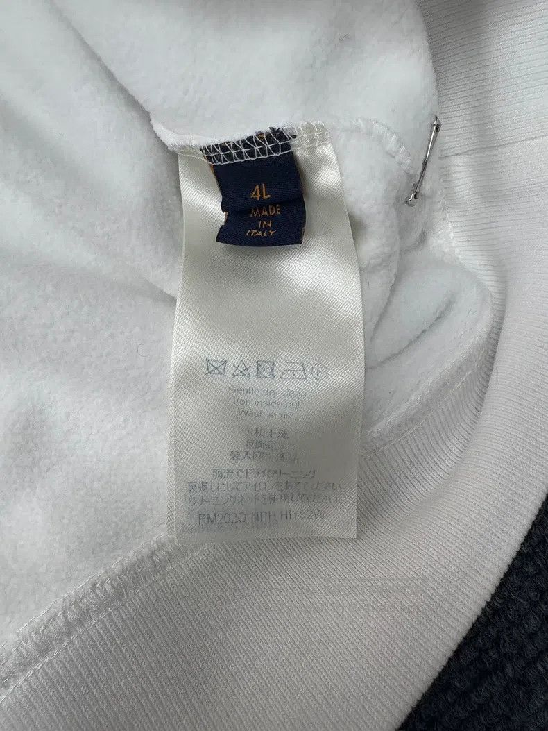Louis Vuitton Louis Vuitton size 4l Back Instruction sweatshirt Size US M / EU 48-50 / 2 - 4 Thumbnail