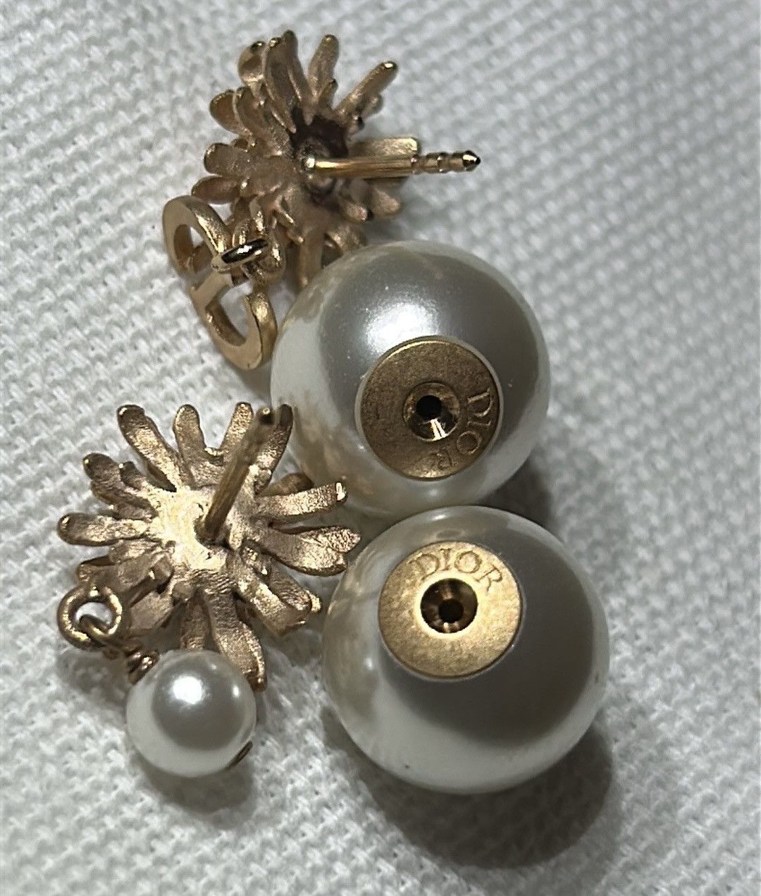 Dior DIOR TRIBALES Earrings Matte Pink-Finish Metal White Resin Size ONE SIZE - 7 Thumbnail