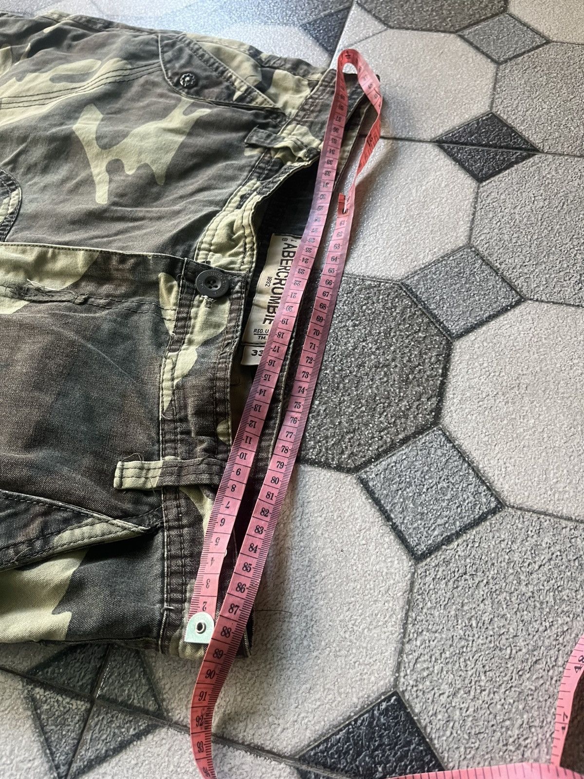 Abercrombie & Fitch Abercrombie & Fitch Camo Cargo Pants Vintge Size US 33 - 9 Thumbnail