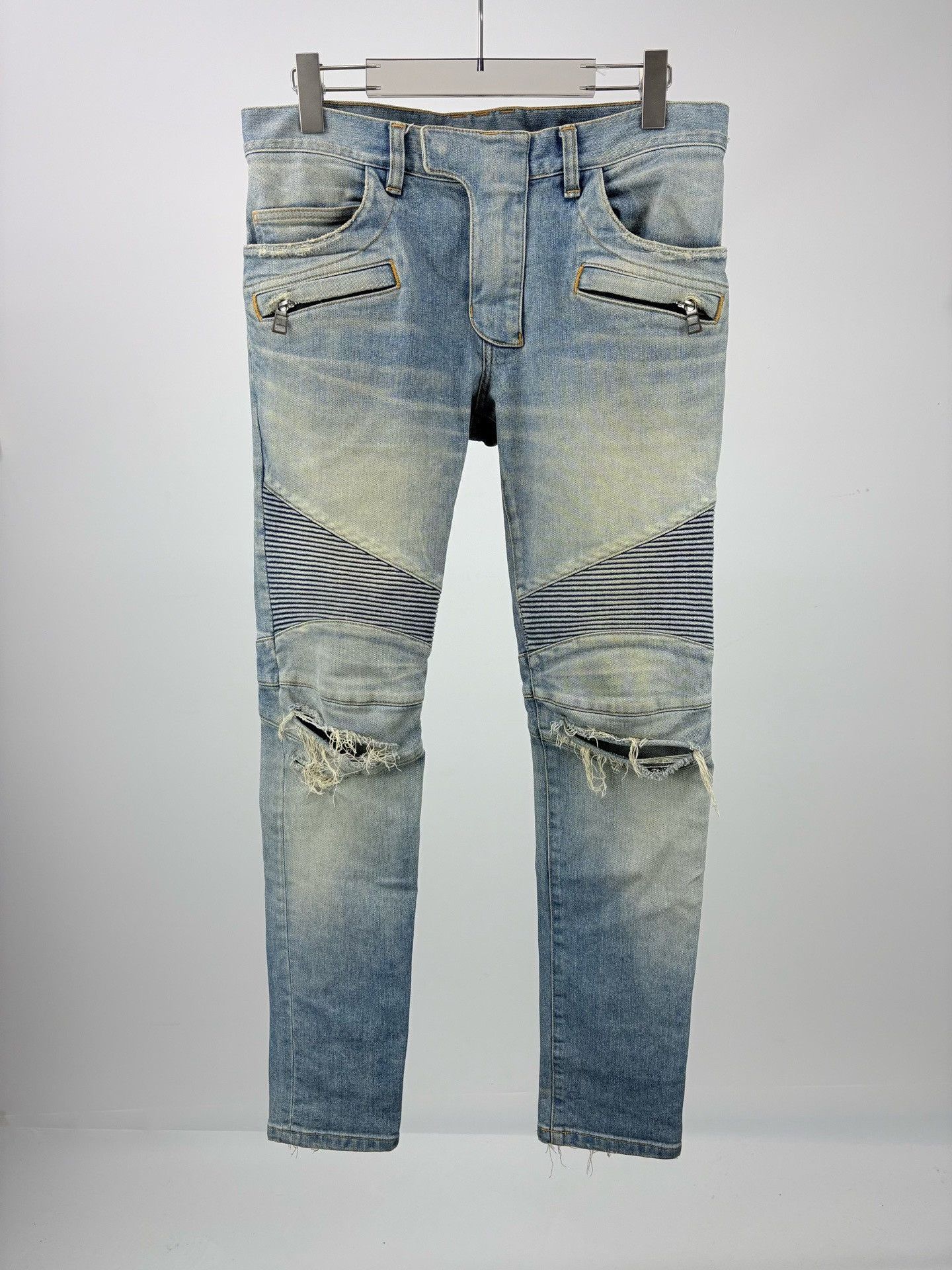 Balmain Balmain Distressed Ripped Jeans Size US 30 / EU 46 - 1 Thumbnail
