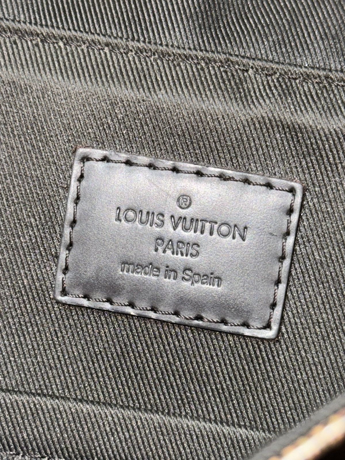 Louis Vuitton Louis Vuitton District NM Messenger Bag Damier PM Brown Size ONE SIZE - 8 Thumbnail