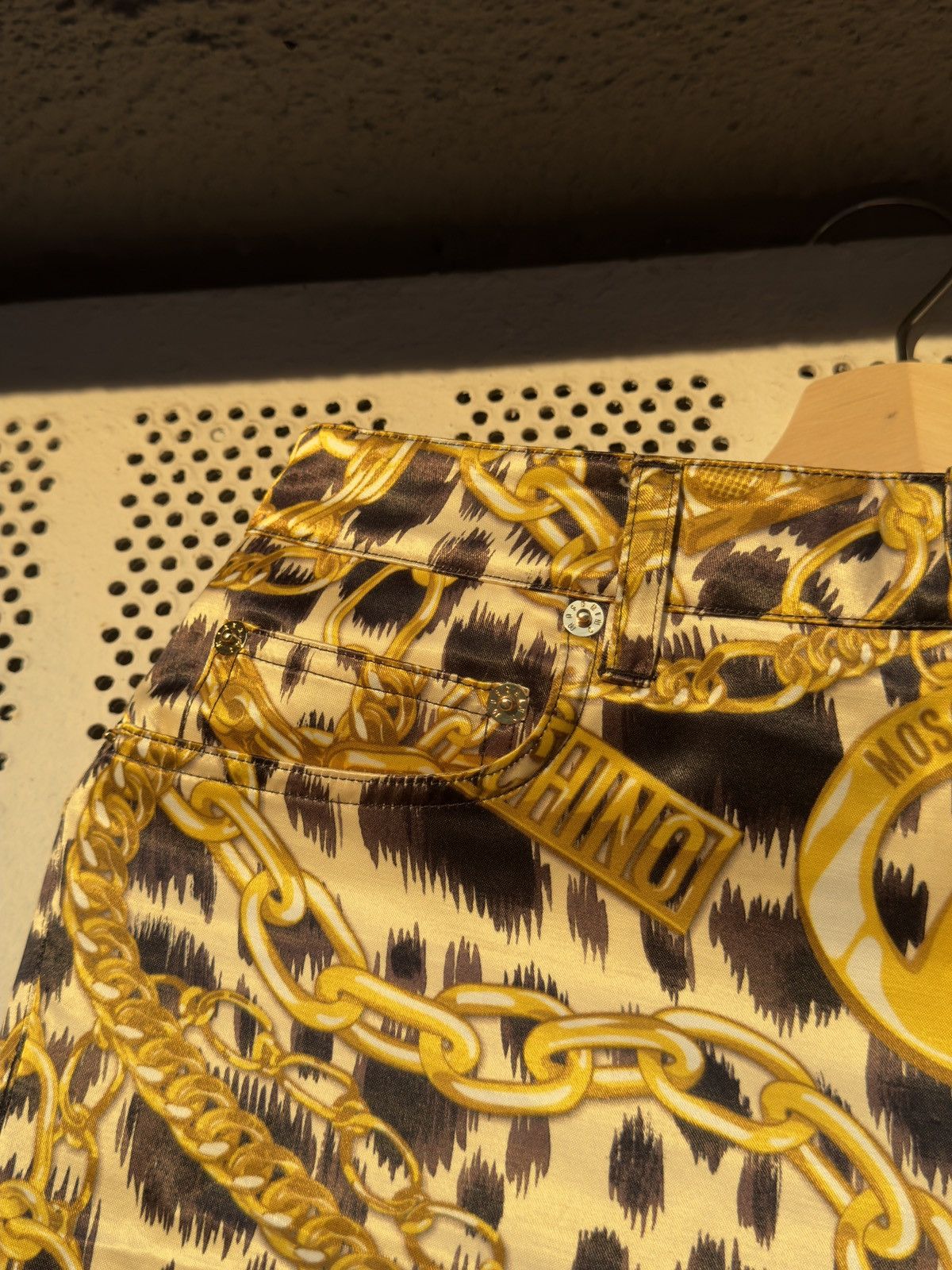 H&M × Moschino MOSCHINO H&M Women's Gold Chain Iconic Pants Size 36 US 4 Size 27" / US 4 / IT 40 - 5 Thumbnail
