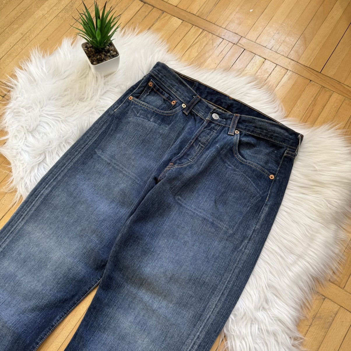 Levi's 📌 Vintage 00’s Levi's 501 Denim Washed Jeans Size US 31 - 11 Thumbnail
