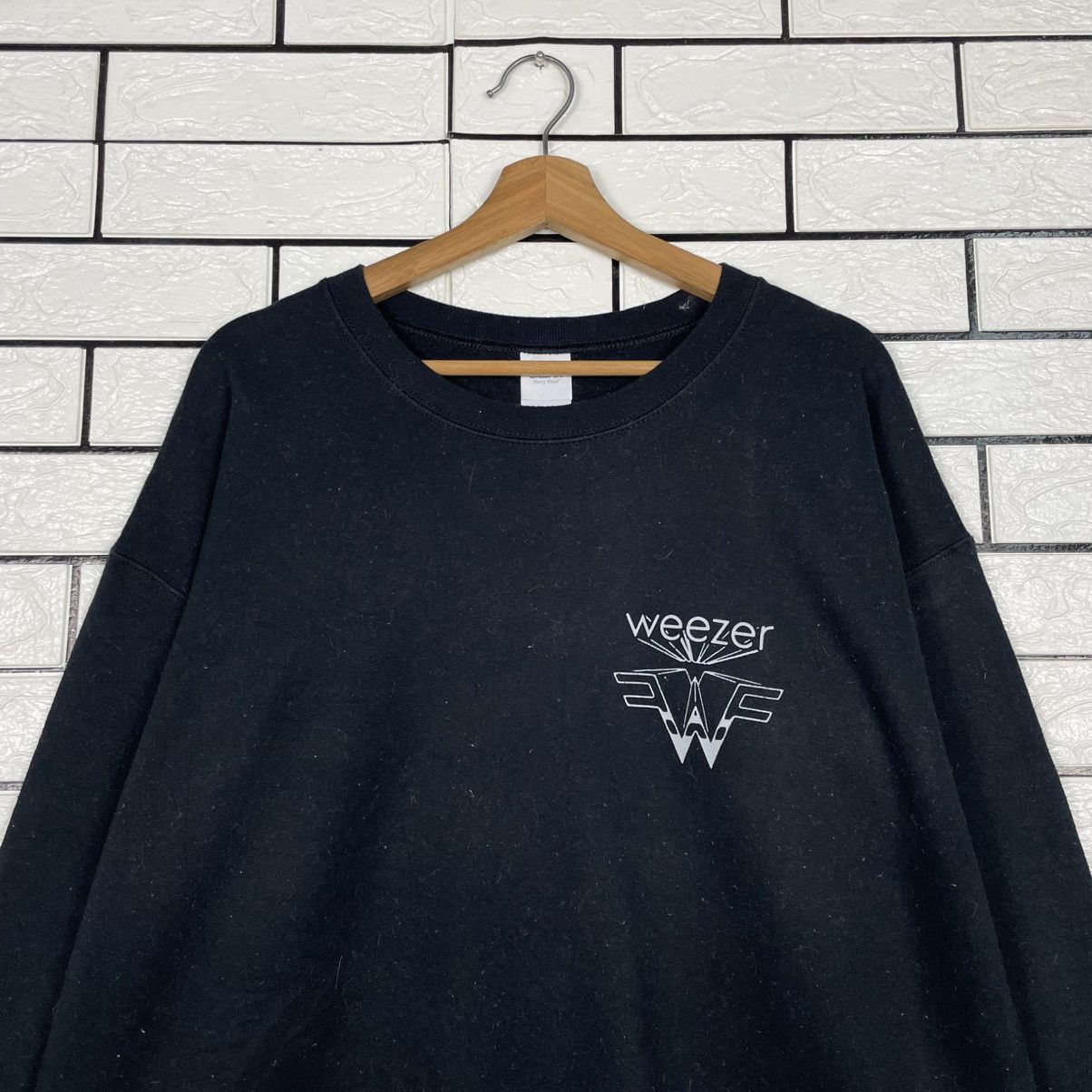 Japanese Brand Weezer Crewneck Sweatshirt Size US L / EU 52-54 / 3 - 2 Thumbnail