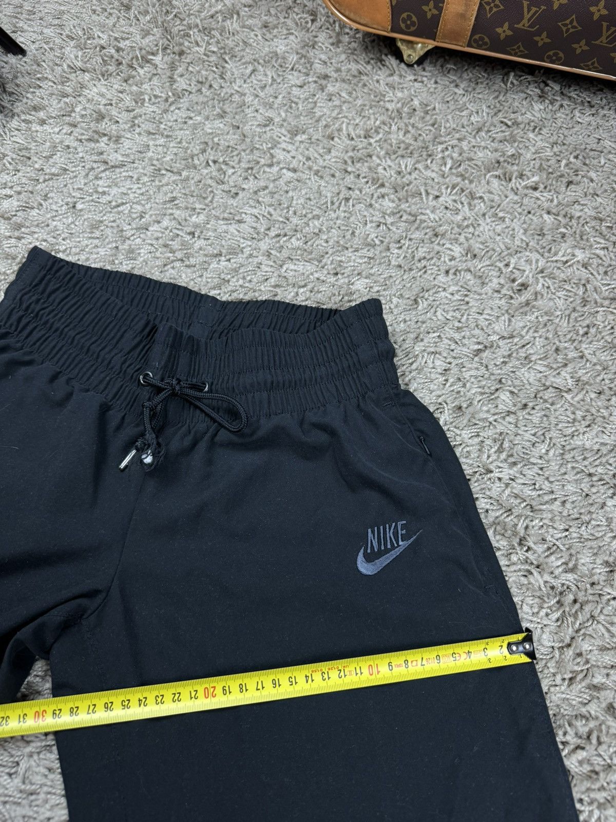 Nike Casual black pants Nike swoosh y2k original sportswear item Size 26" / US 2 / IT 38 - 7 Thumbnail