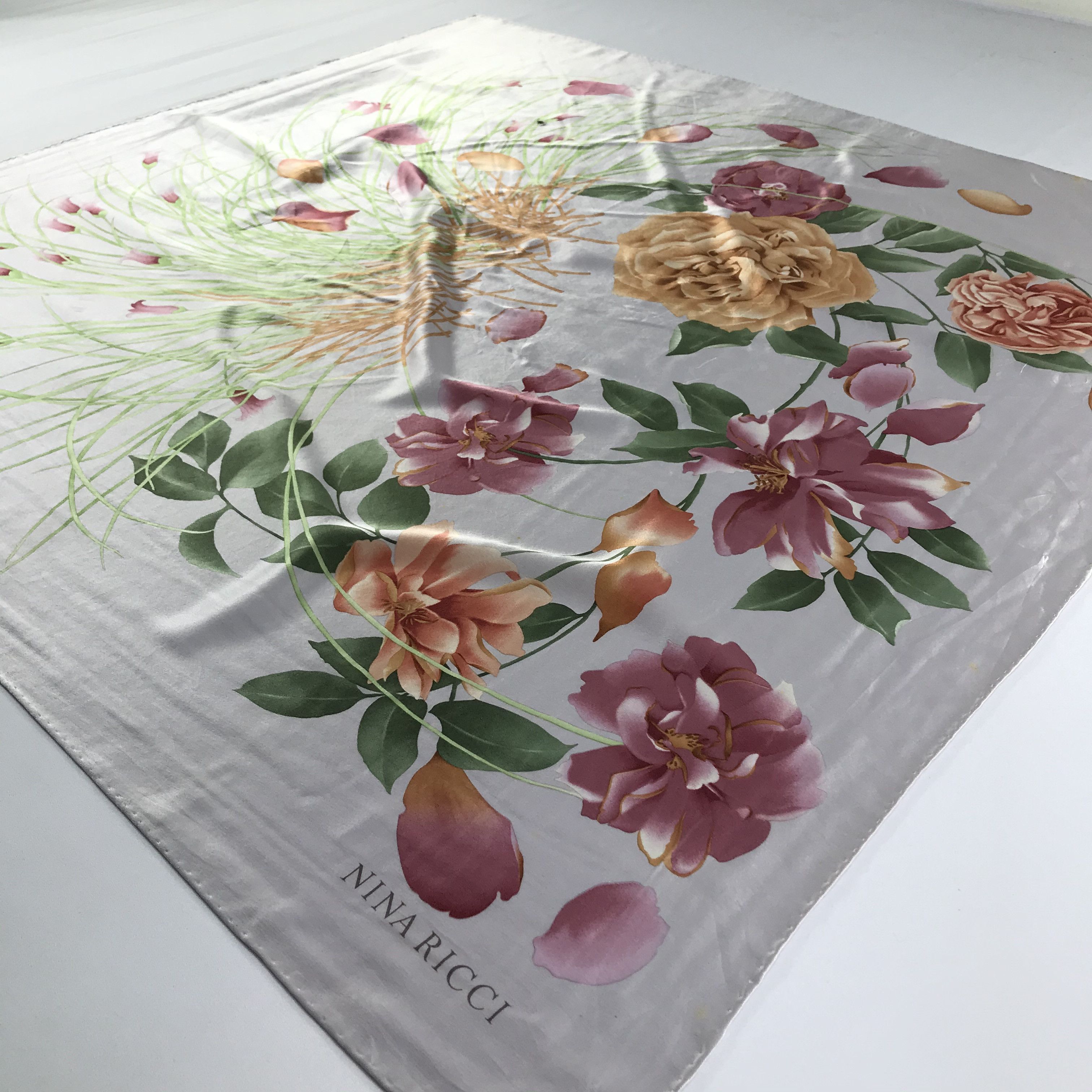 Nina Ricci × Vintage Vintage Nina Ricci Silk Scarf Size ONE SIZE - 3 Thumbnail