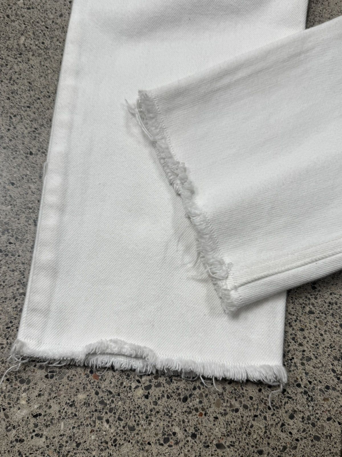 Celine Celine White ‘Raw Hem’ Slim/Skinny Denim Size US 28 / EU 44 - 4 Thumbnail
