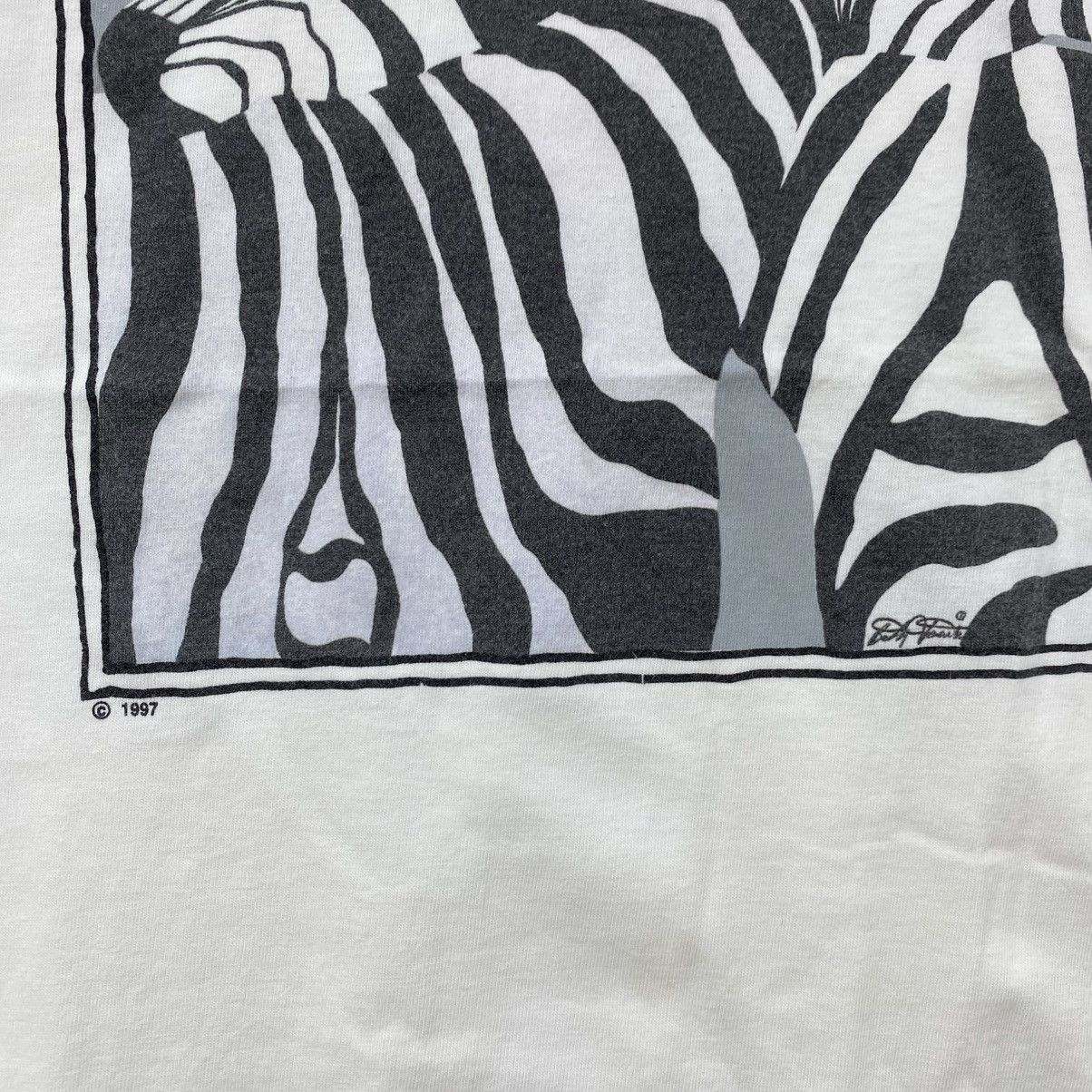 Vintage Vintage 90s Lands' End Zebra Graphic Tee L Made in USA 1997 Size US L / EU 52-54 / 3 - 4 Thumbnail