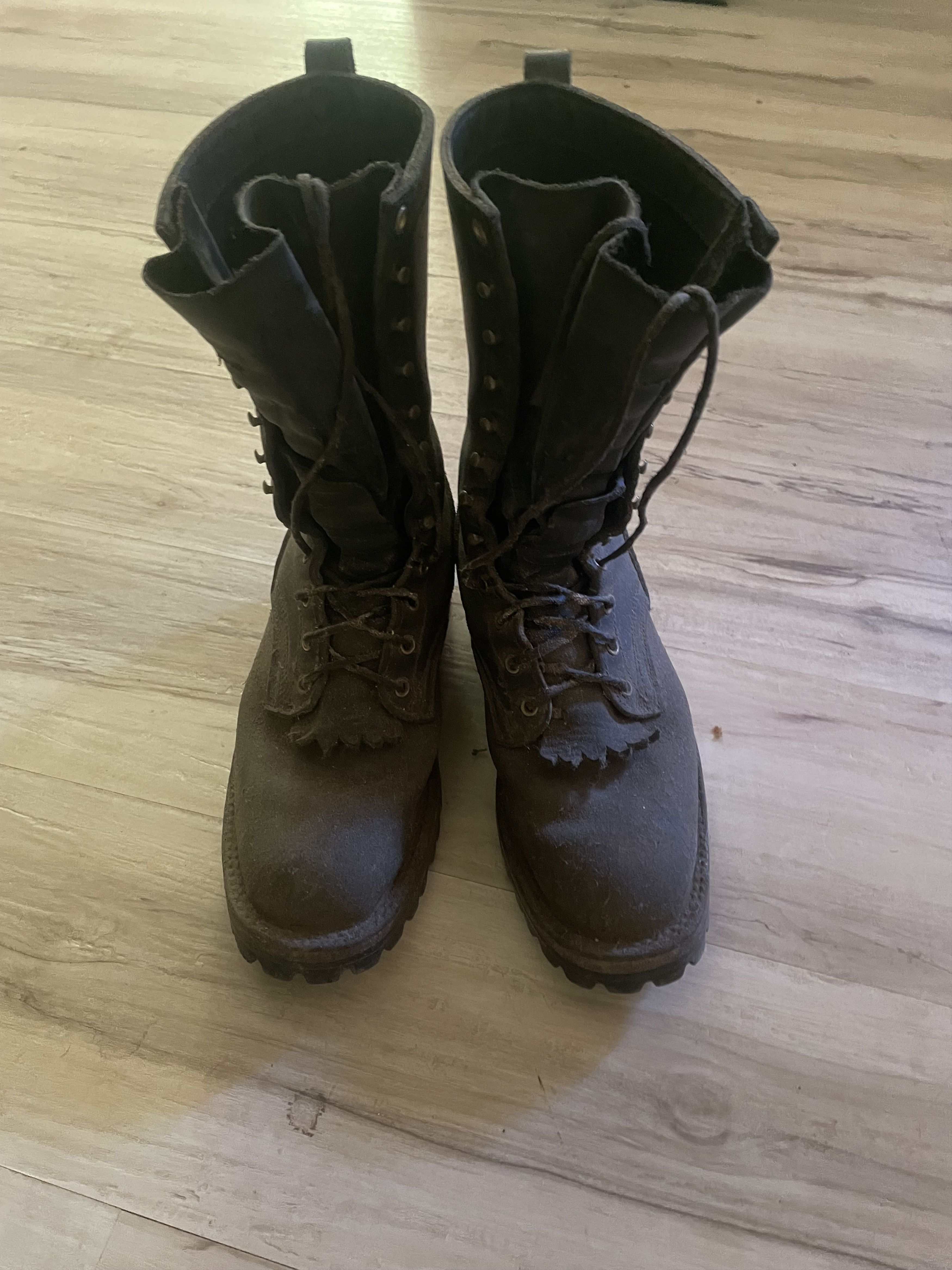 Nicks Boots 10 inch Hot Shot 9E Size US 9 / EU 42 - 1 Thumbnail