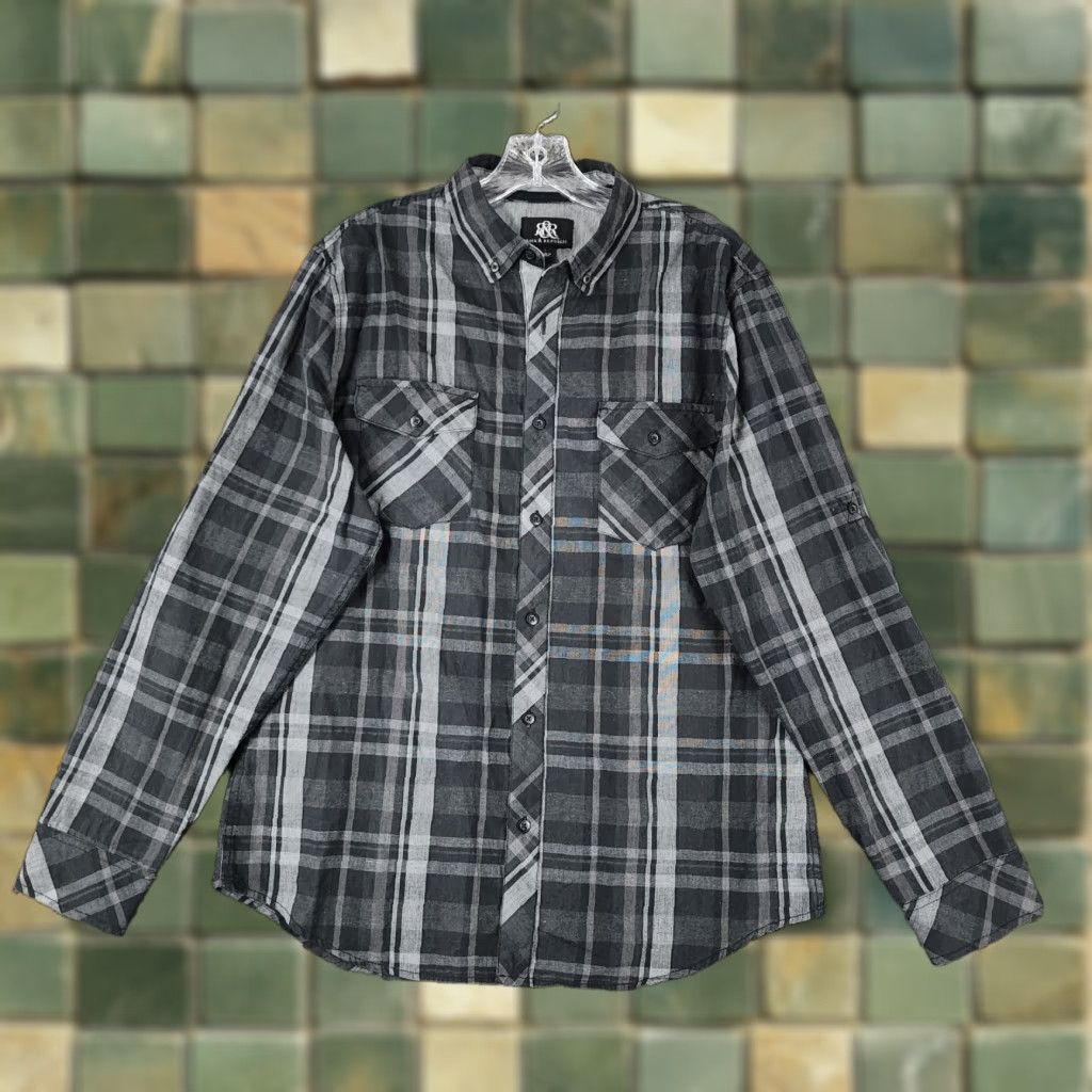 Vintage ROCK & REPUBLIC Black Plaid Long Sleeve Button-Up Shirt Adult Large Mens Size US L / EU 52-54 / 3 - 1 Thumbnail
