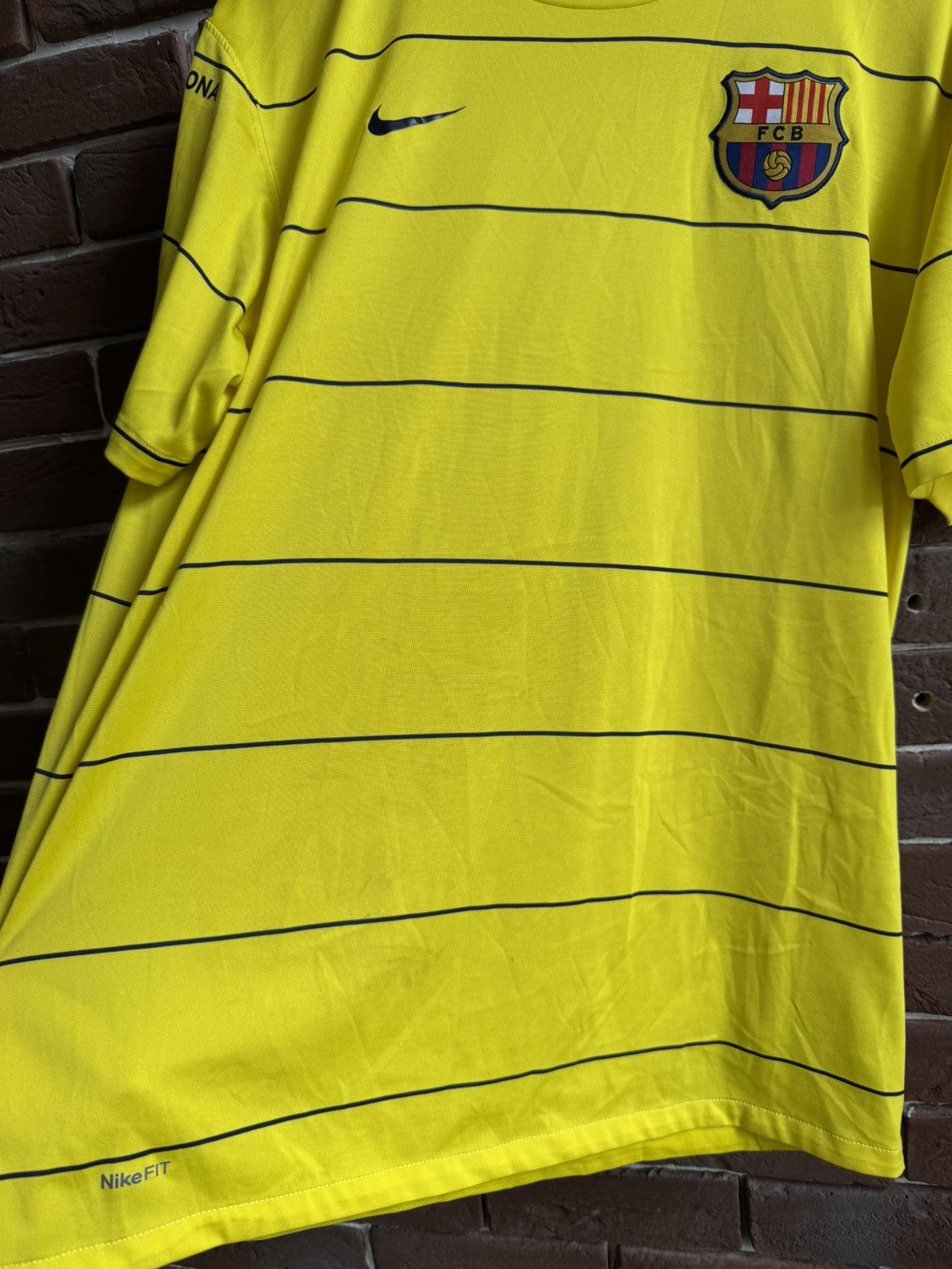 Nike BARCELONA Nike 2008/2009 FOOTBALL SHIRT JERSEY Large yellow Size US L / EU 52-54 / 3 - 7 Thumbnail
