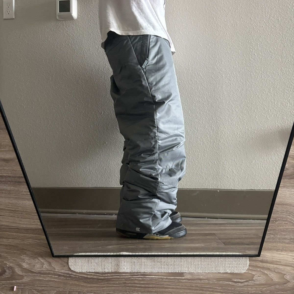Vintage Crazy Vintage Y2K/2000s Baggy Grey Ski Gorpcore Snow Pants! 36x30 Size US 36 / EU 52 - 2 Thumbnail