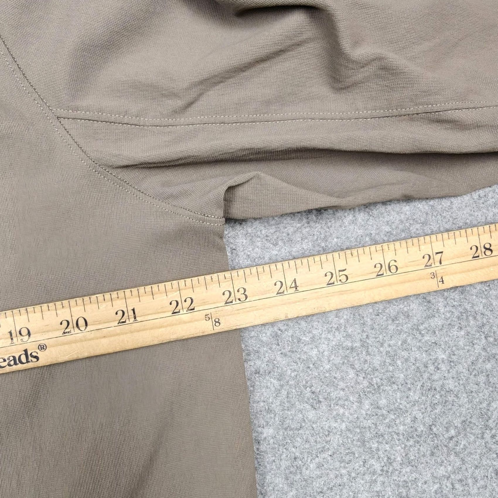 Lululemon Lululemon Shirt Mens Medium Beige Solid Long Sleeve Button Up Relaxed Casual Size US M / EU 48-50 / 2 - 7 Thumbnail