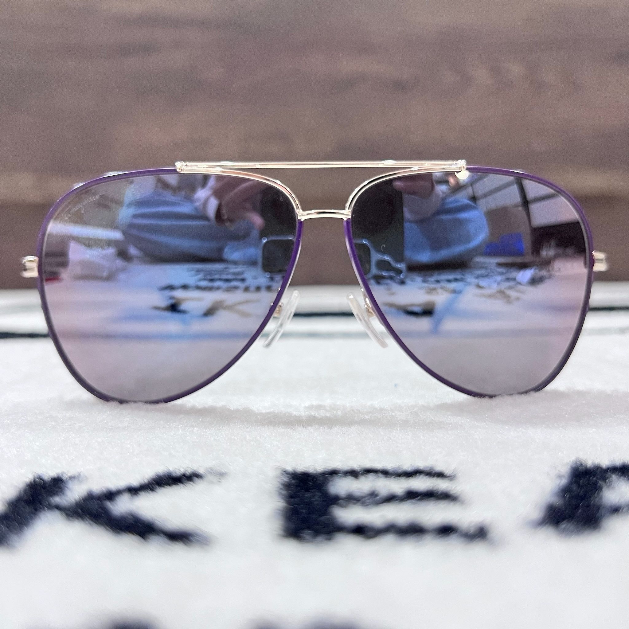 Salvatore Ferragamo Salvatore Ferragamo Purple Light Gold Aviator Sunglasses Size ONE SIZE - 2 Thumbnail