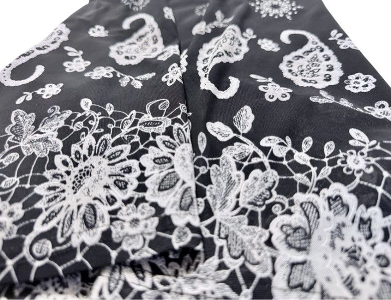 Other Ember Black & White Paisley Sleeveless Sheer Top – Size S Size S / US 4 / IT 40 - 6 Thumbnail
