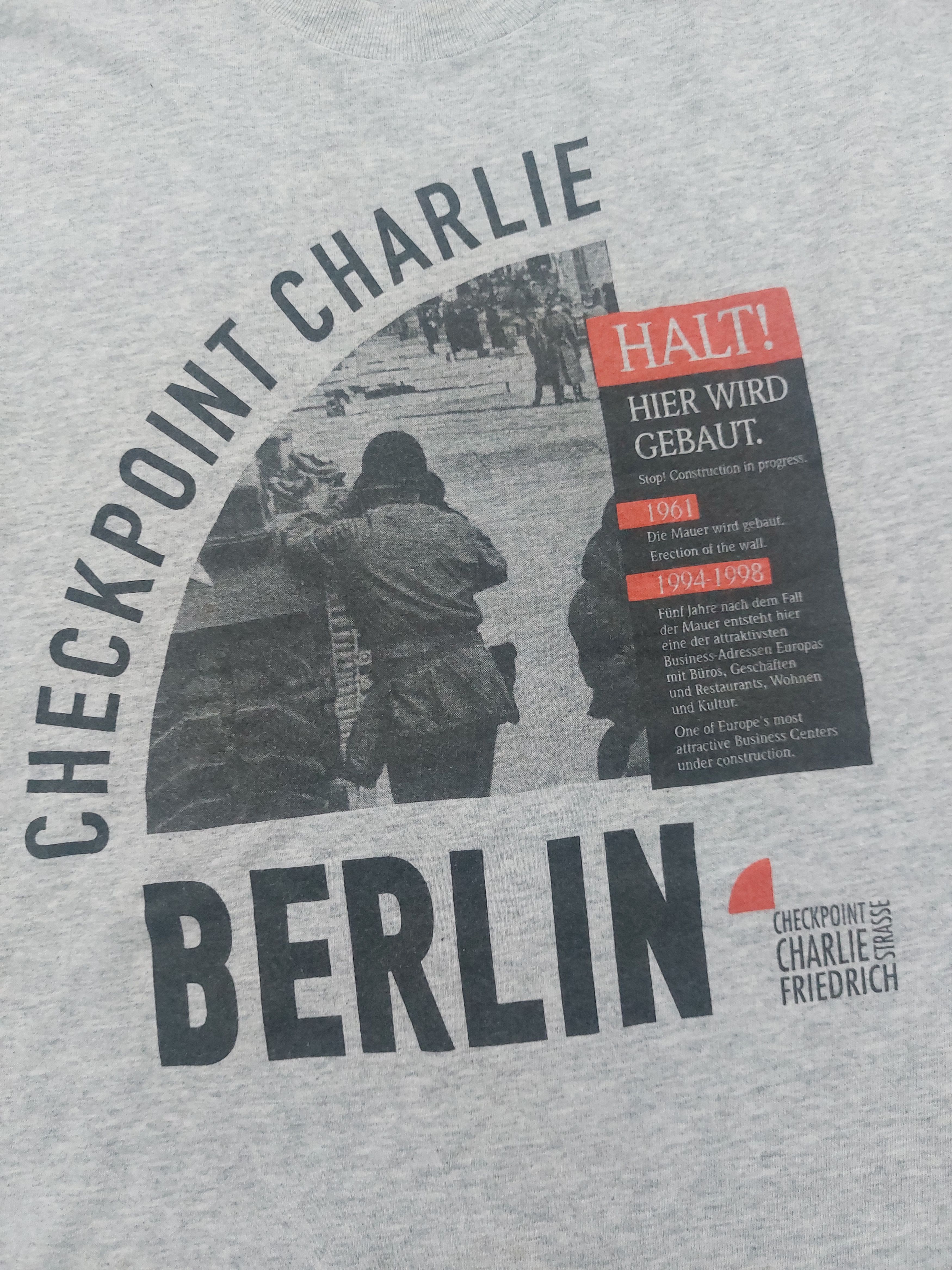 Vintage checkpoint charlie berlin vintage 90s tshirt Size US L / EU 52-54 / 3 - 2 Thumbnail