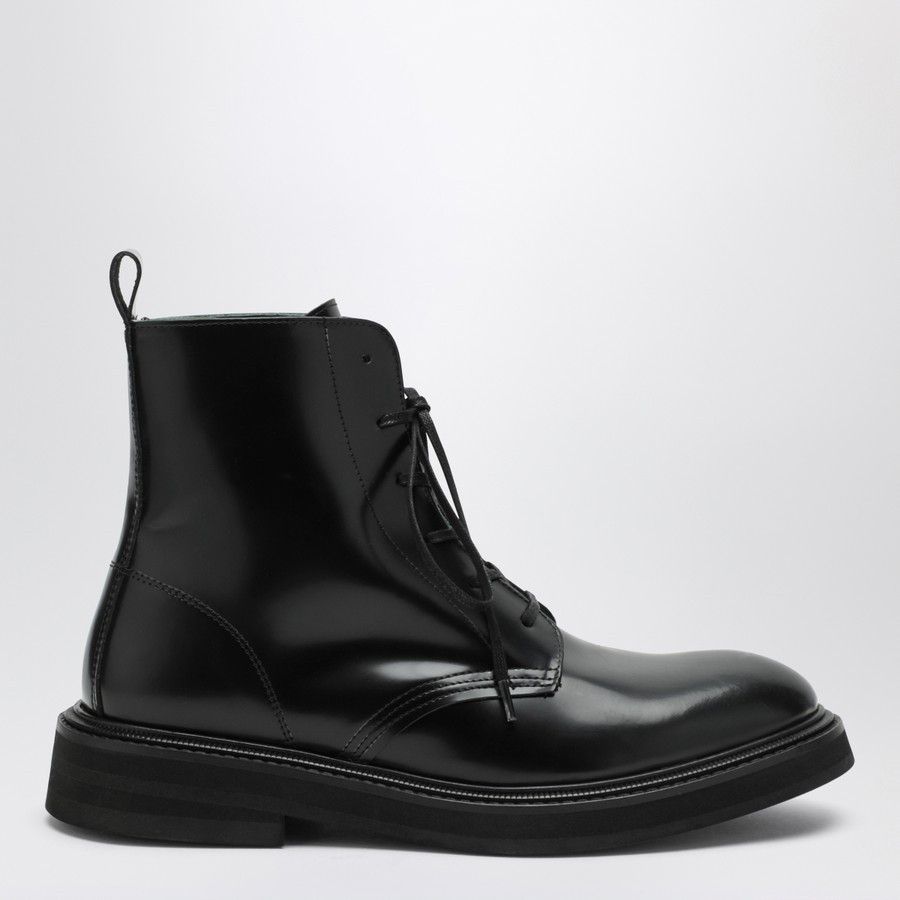o1d2blof1025 Leather Boots in Black