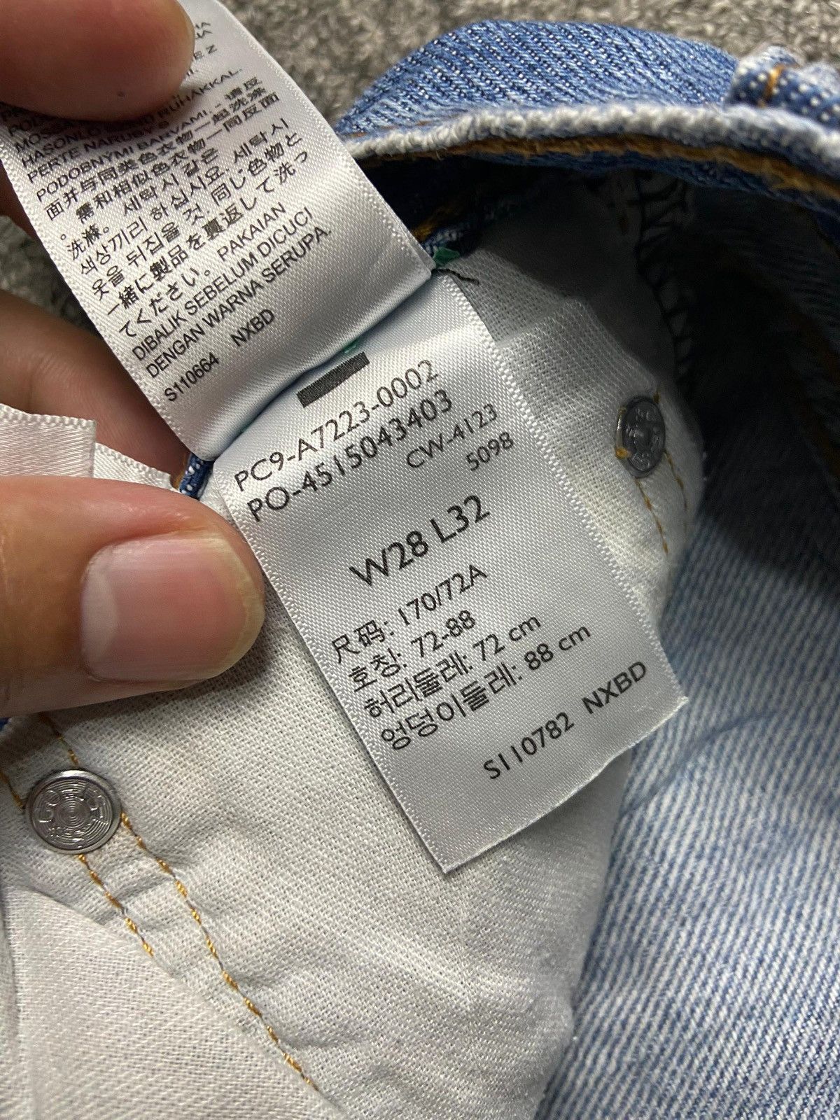 Levi's Levis Strauss Co. Relaxed Fit Straight Denim Jeans (158) Size US 29 - 5 Thumbnail