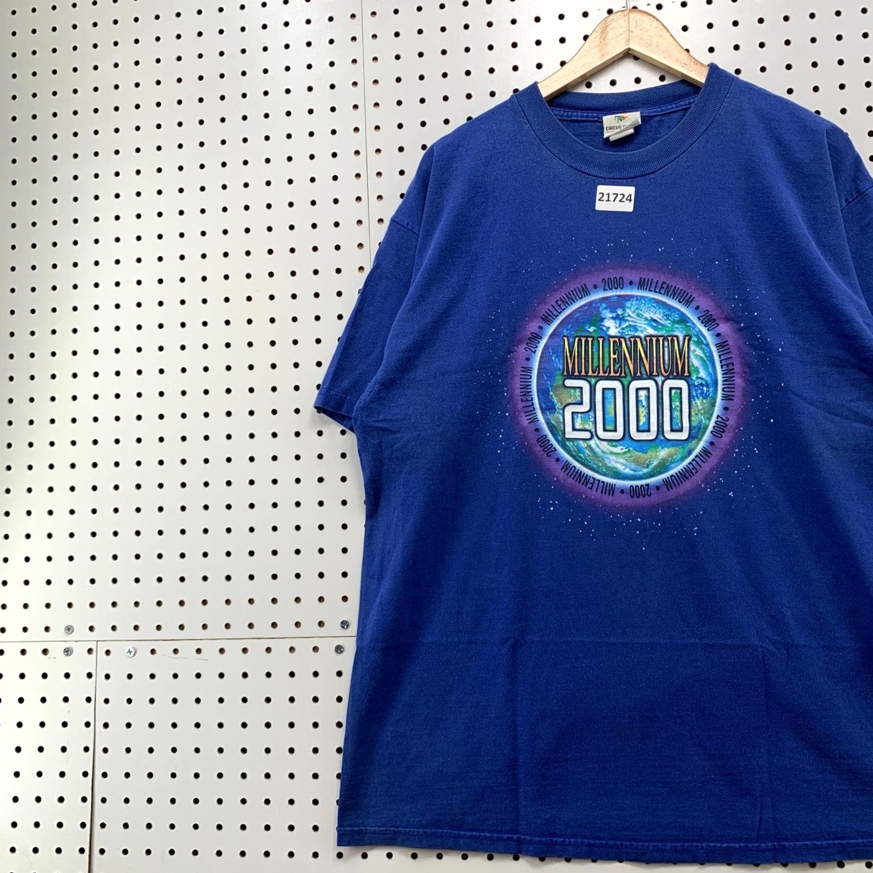 Vintage VINTAGE Circus Circus Millennium 2000 Shirt Blue Las Vegas Adult XL 23x31 Earth Graphic T-Shirt Womens Size US XL / EU 56 / 4 - 3 Thumbnail
