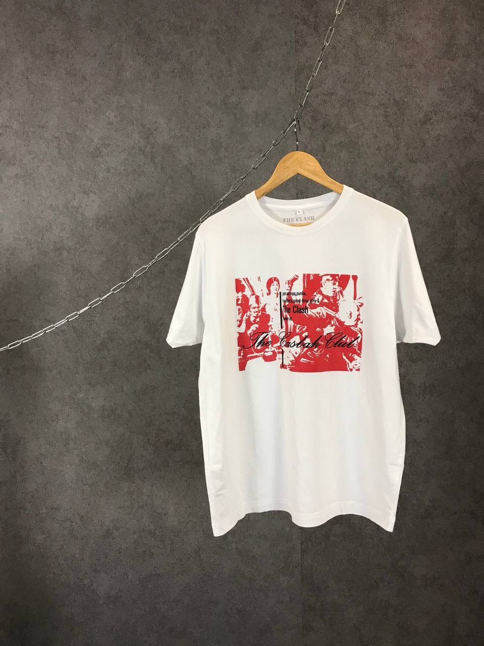 Band Tees The Clash rock band tee Size US L / EU 52-54 / 3 - 1 Thumbnail