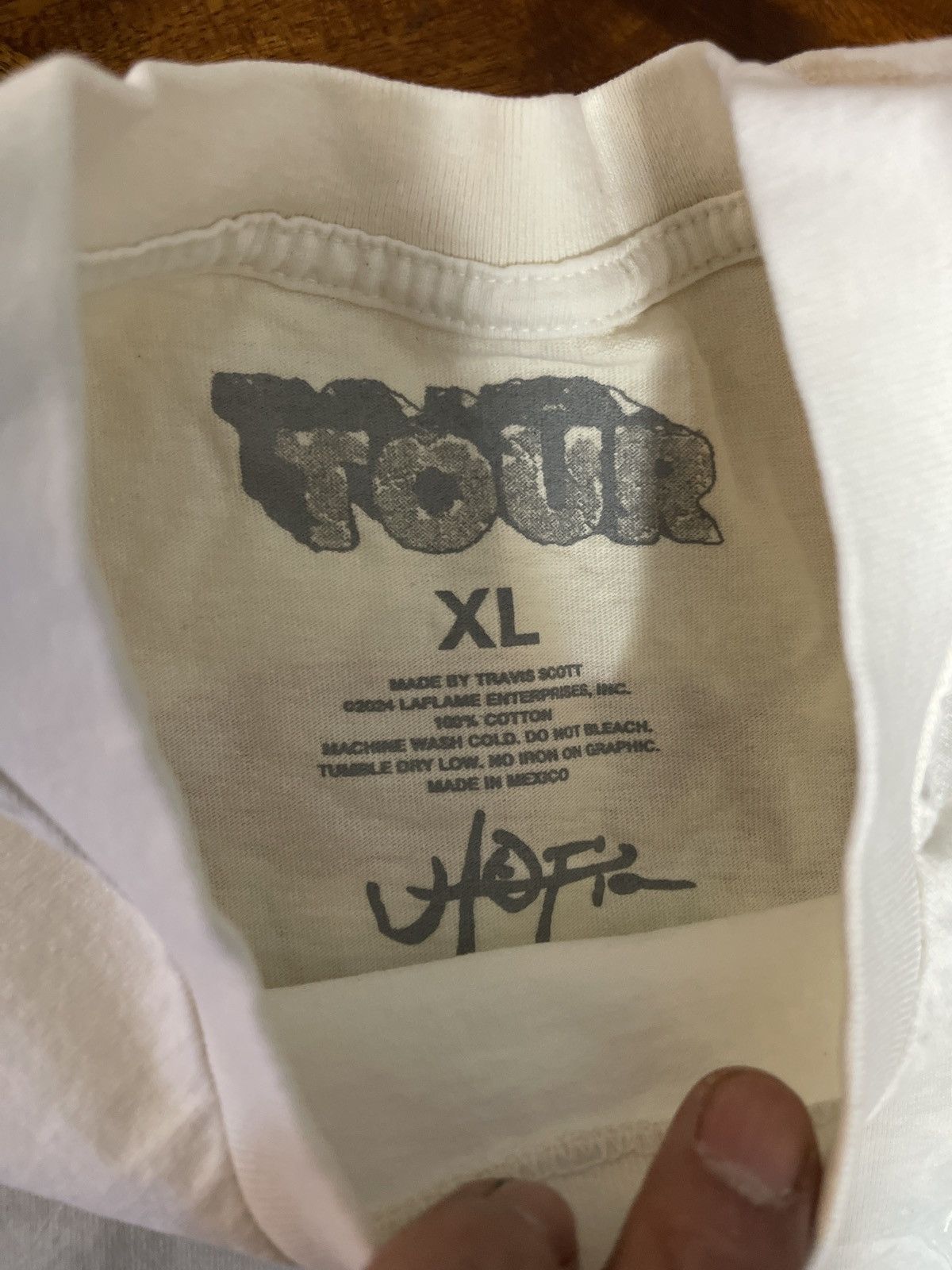 Travis Scott TRAVIS SCOTT CIRCUS MAXIMUS UTOPIA MERCH WHITE SHIRT SIZE L Size US XL / EU 56 / 4 - 3 Thumbnail
