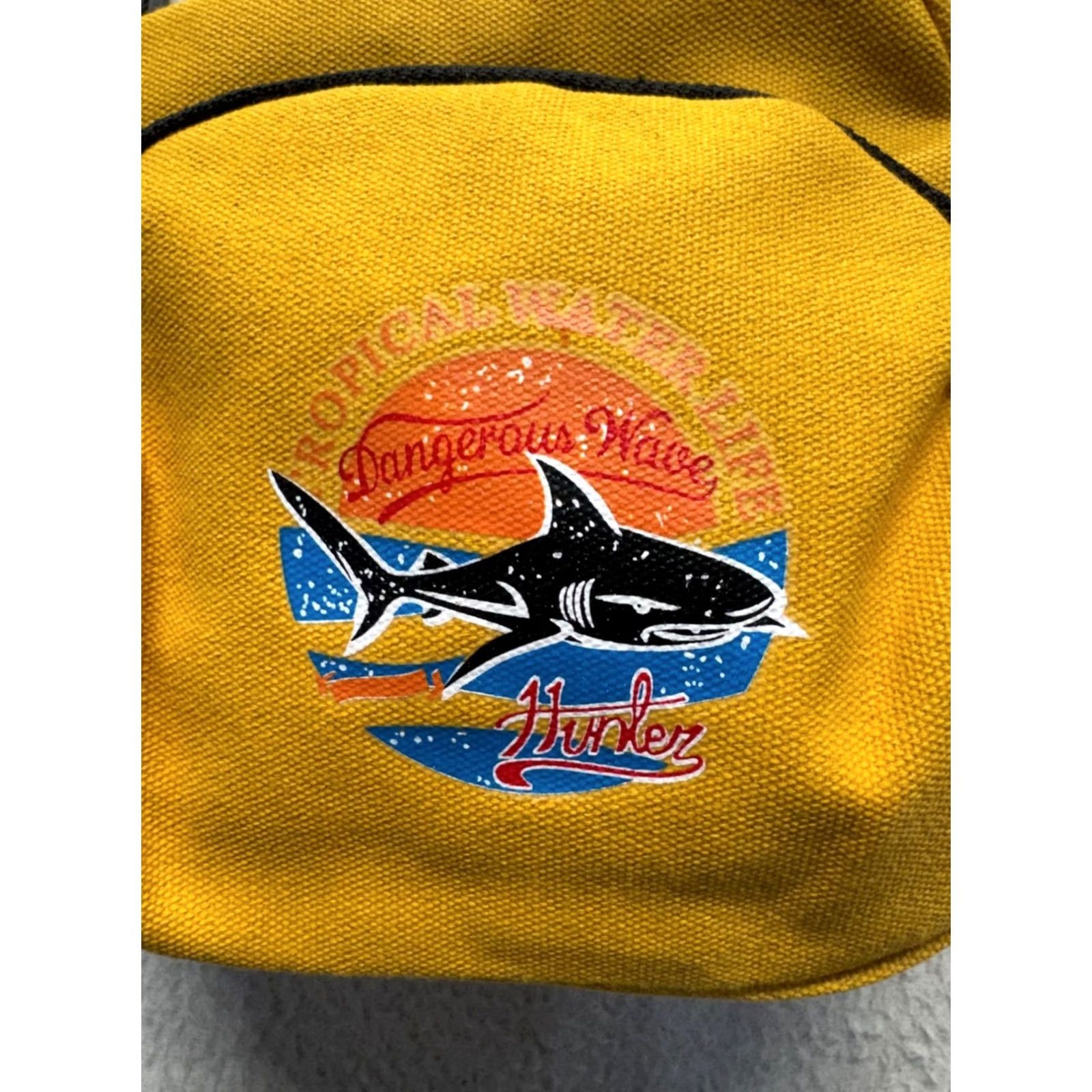 Vintage Yellow Canvas Crossbody Bag Shark Graphic & Adjustable Strap Womens 6.5" Canvas Exterior Zippered Pocket 9708 Size ONE SIZE - 3 Thumbnail